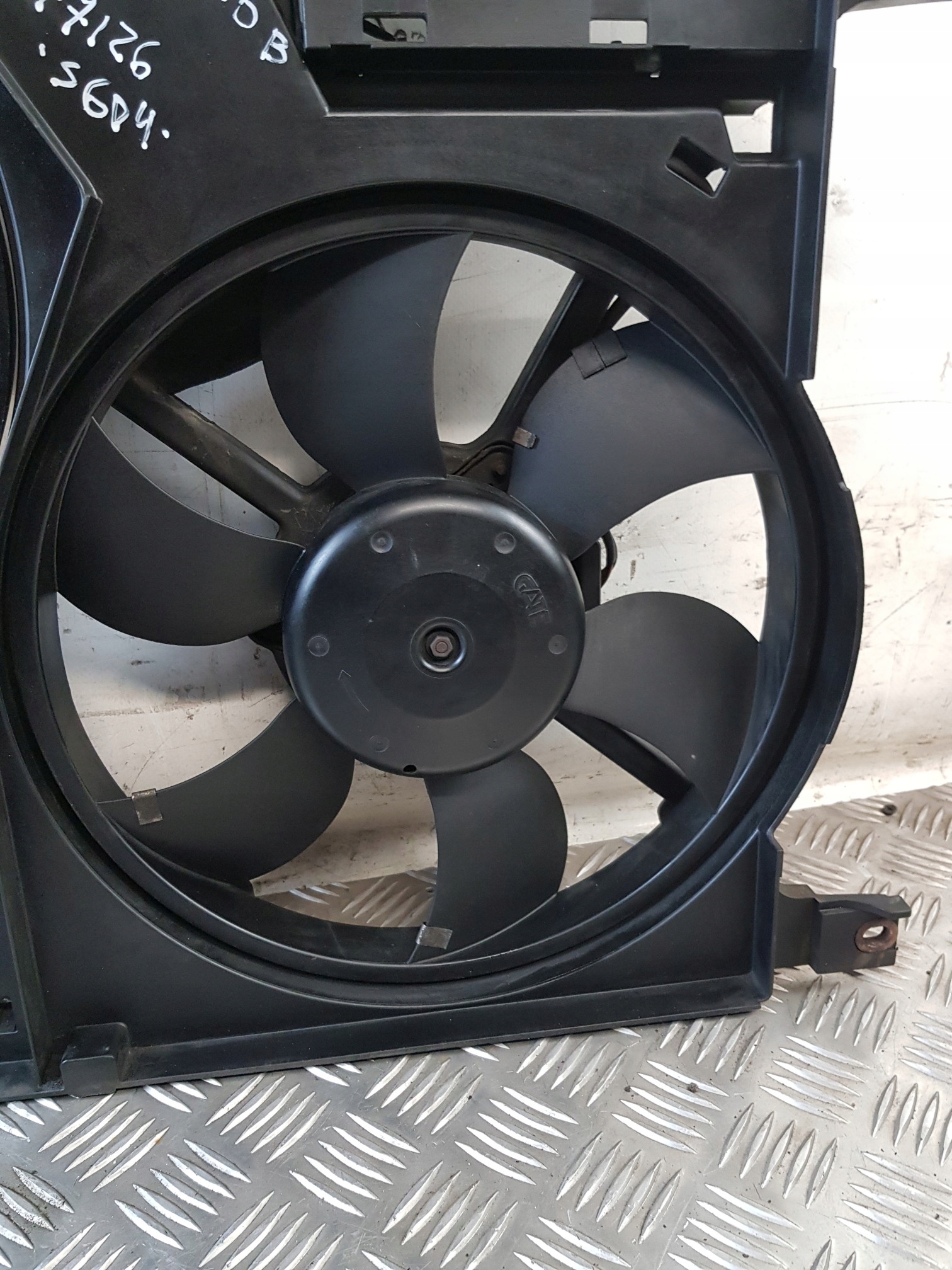 VENTOLI radiatore 8240327 LAND ROVER FREELANDER e 1.8 03R