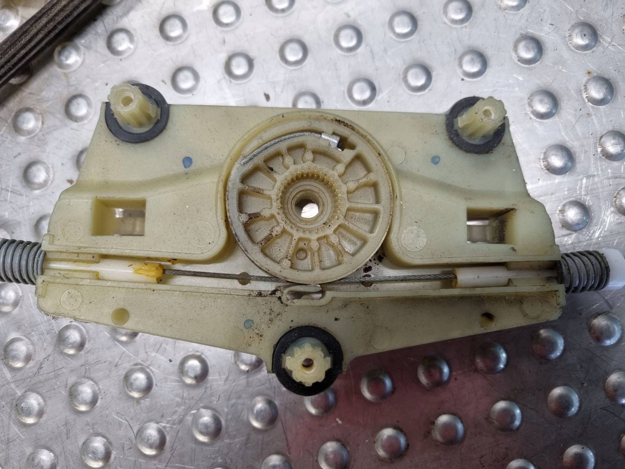 window regulator right front 4F0837462D AUDI A6 C6 4F0