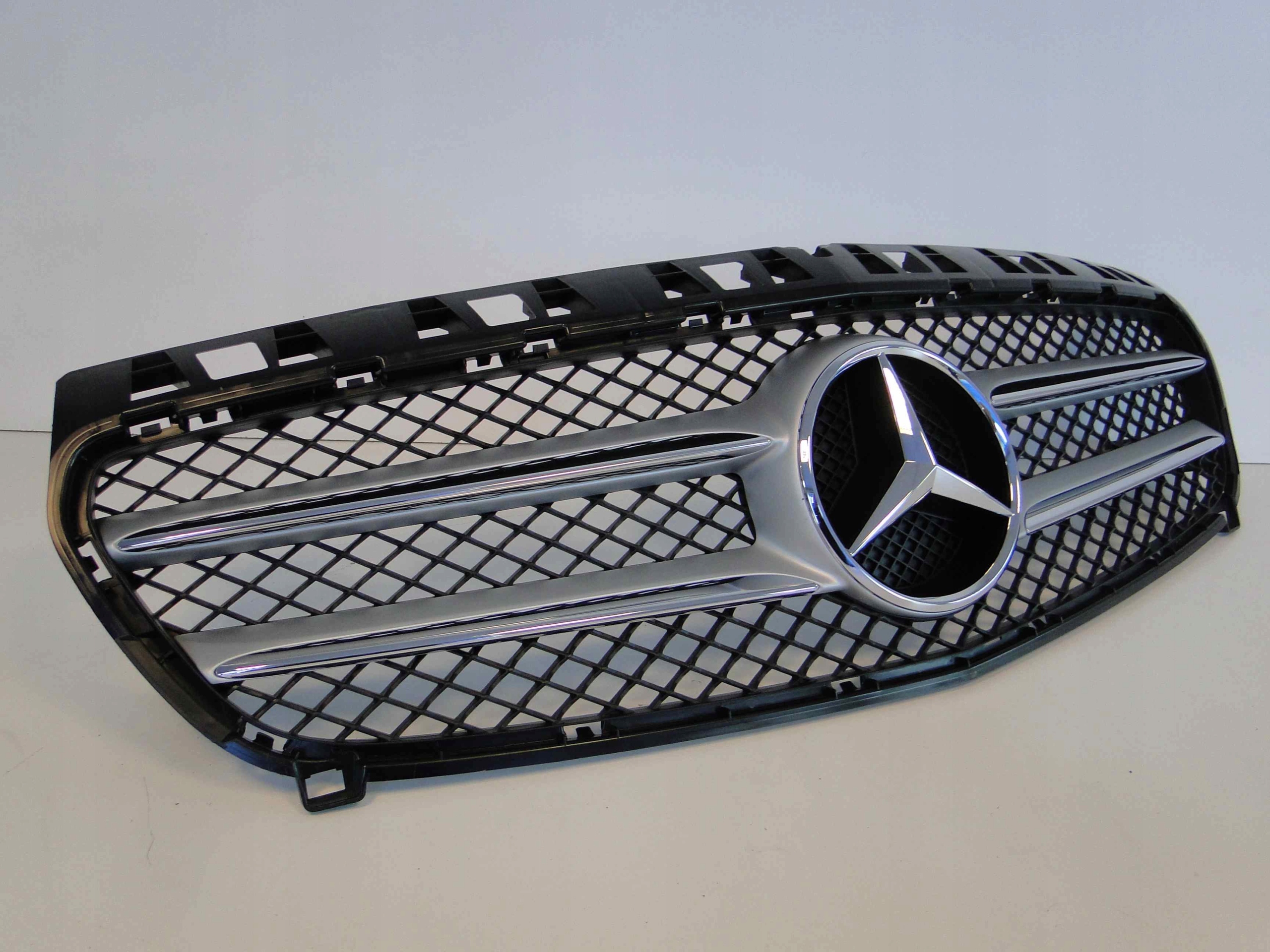 MERCEDES A KLASA W176 176 GRILL ATRAPA AMG SREBRNY Typ samochodu Samochody osobowe