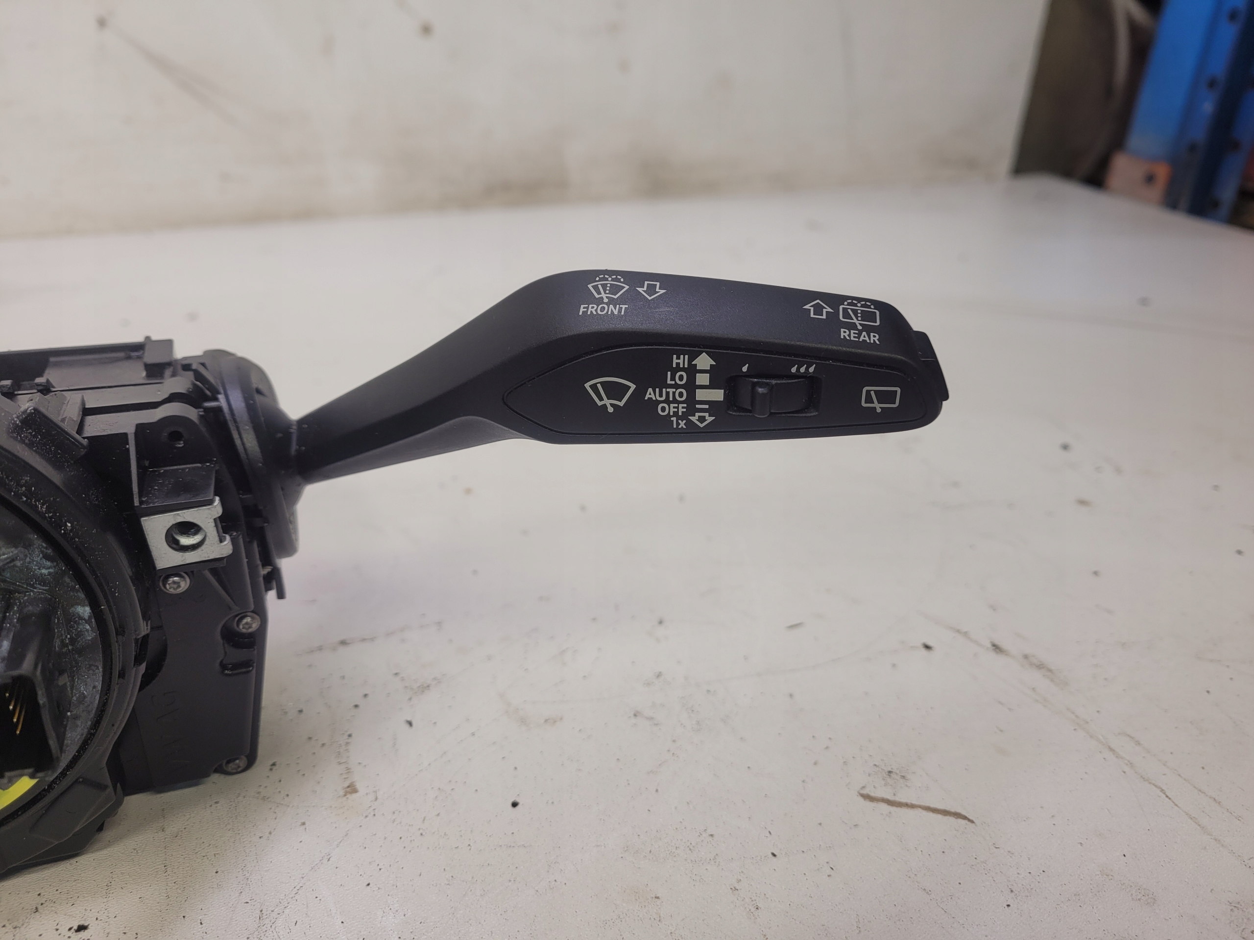 DEVIO LUCI TERGICRISTALLO TERGI AUDI A4 B9 A5 8W 4M0907129HL