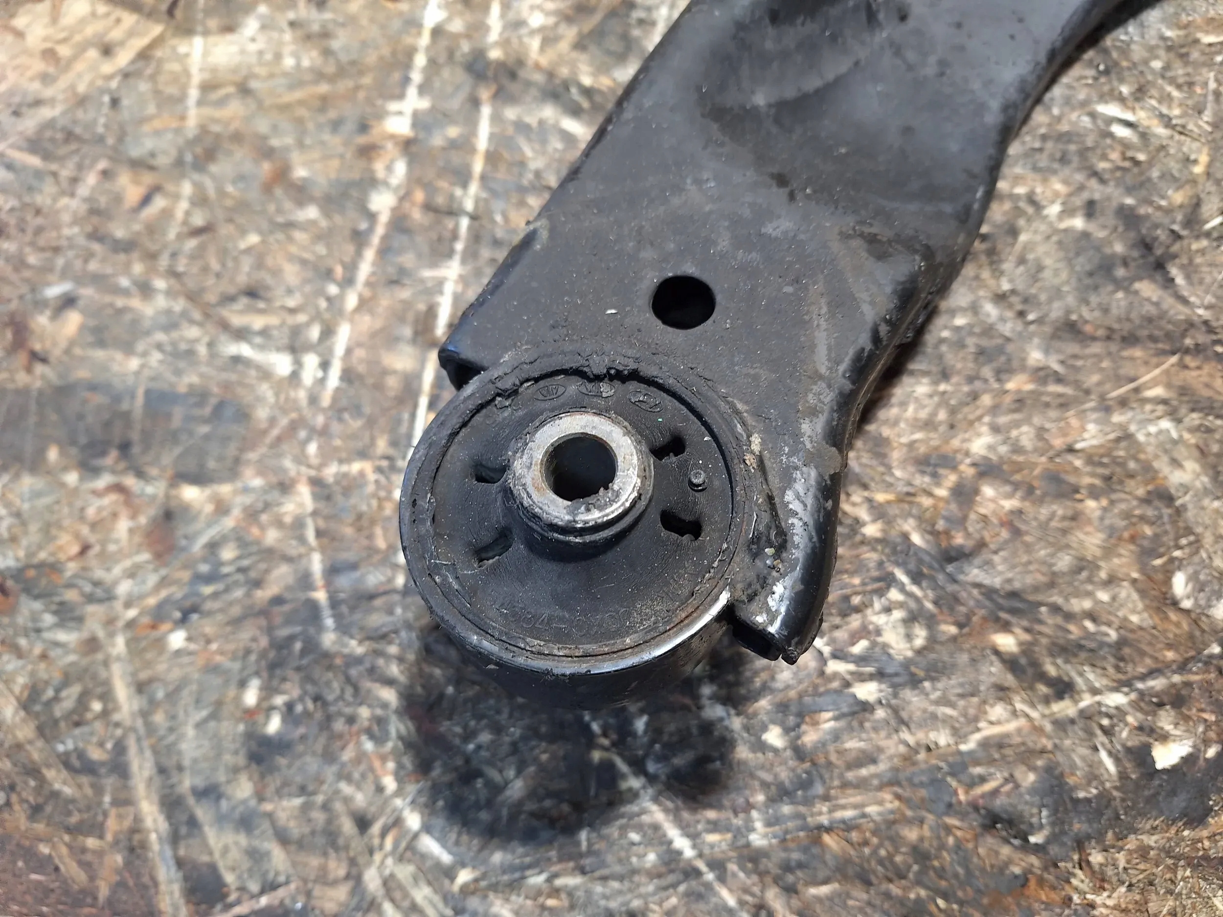 arm right front HYUNDAI I10 and 07-13 54501-0X000