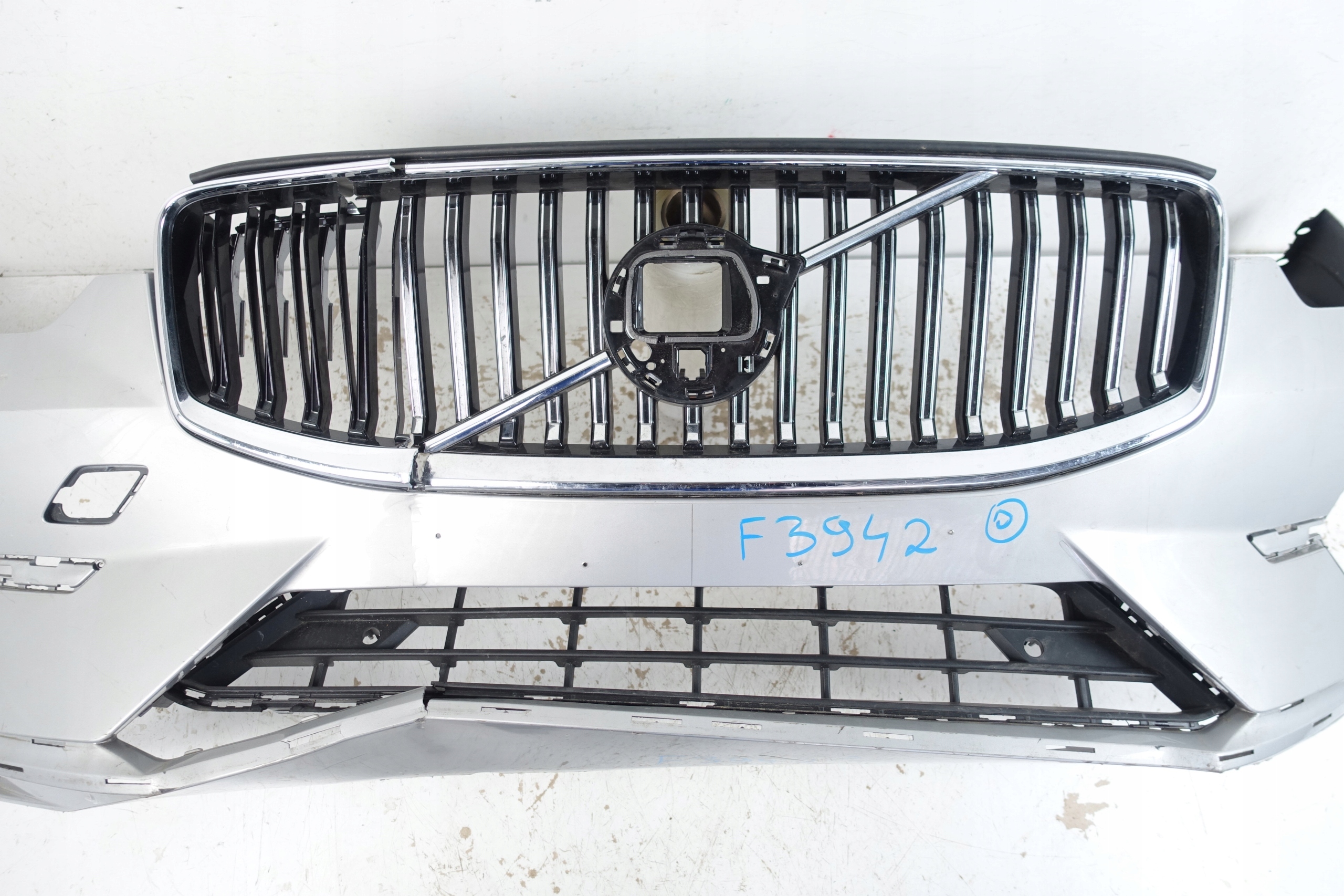 VOLVO XC60 II XC 60 LIFT 2021- bumper front front 32234928