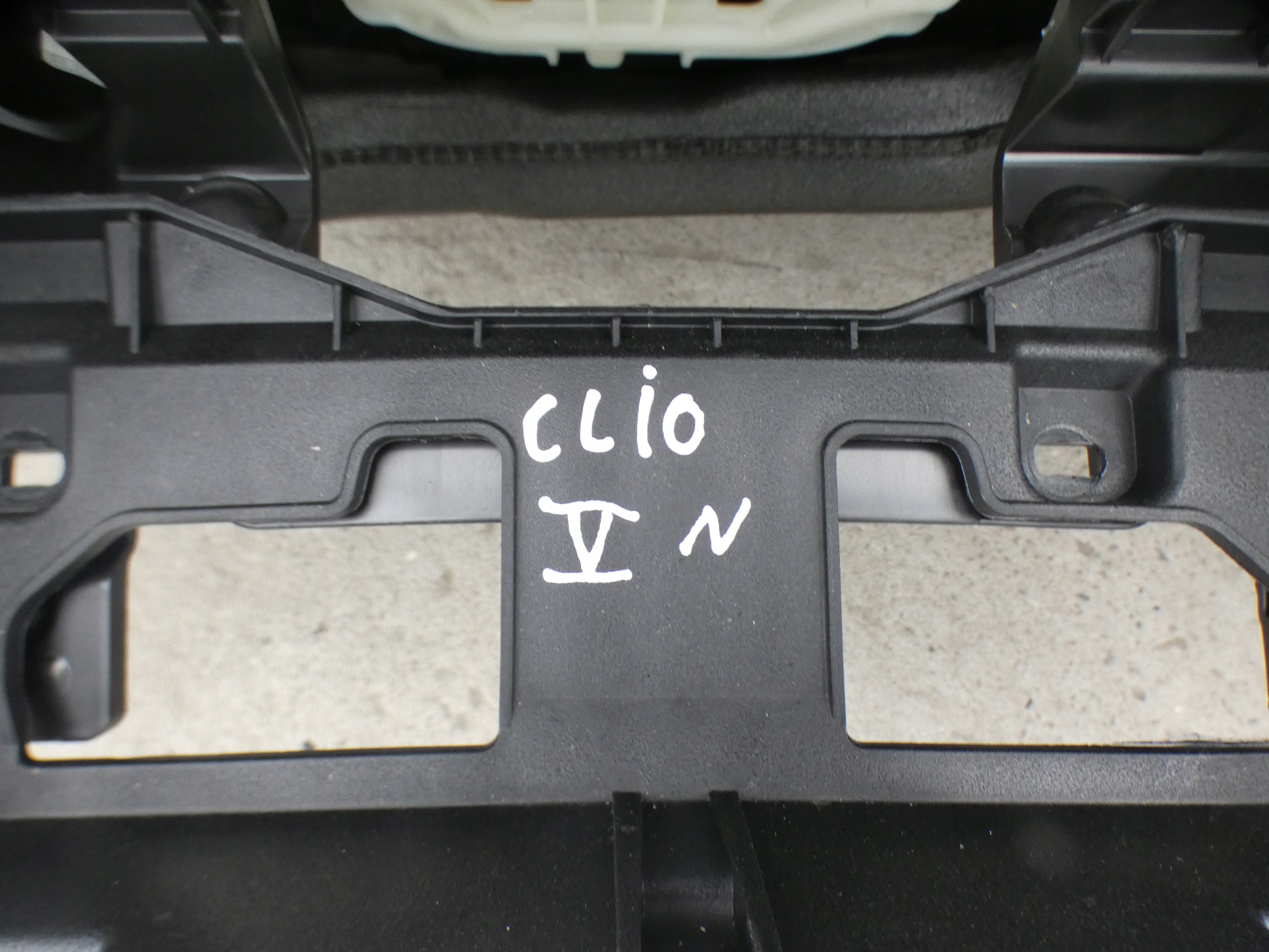 dashboard instrument panel console cockpit RENAULT CLIO V passenger airbag original