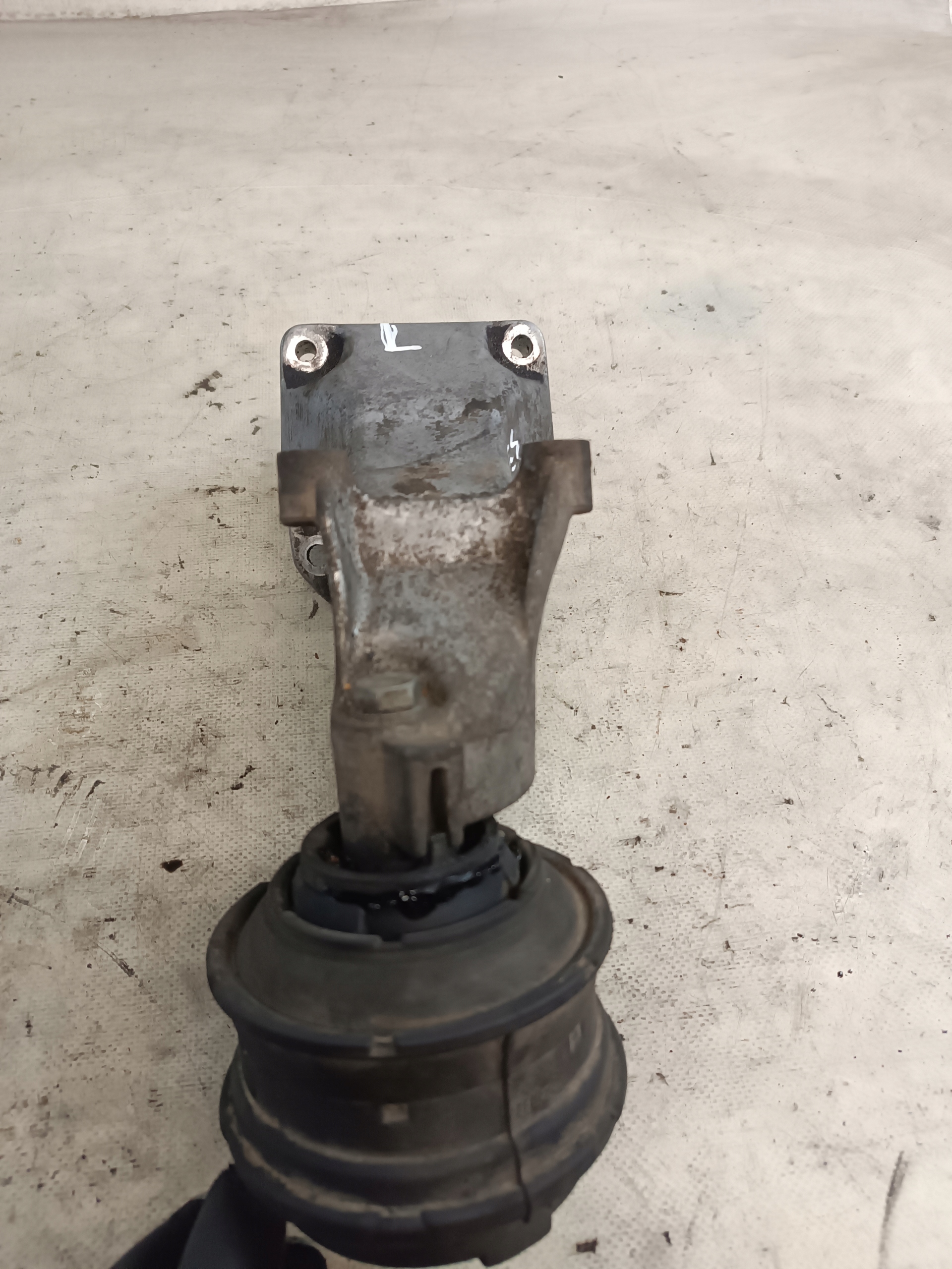 engine mount MERCEDES W203 2.2 CDI A6112230704