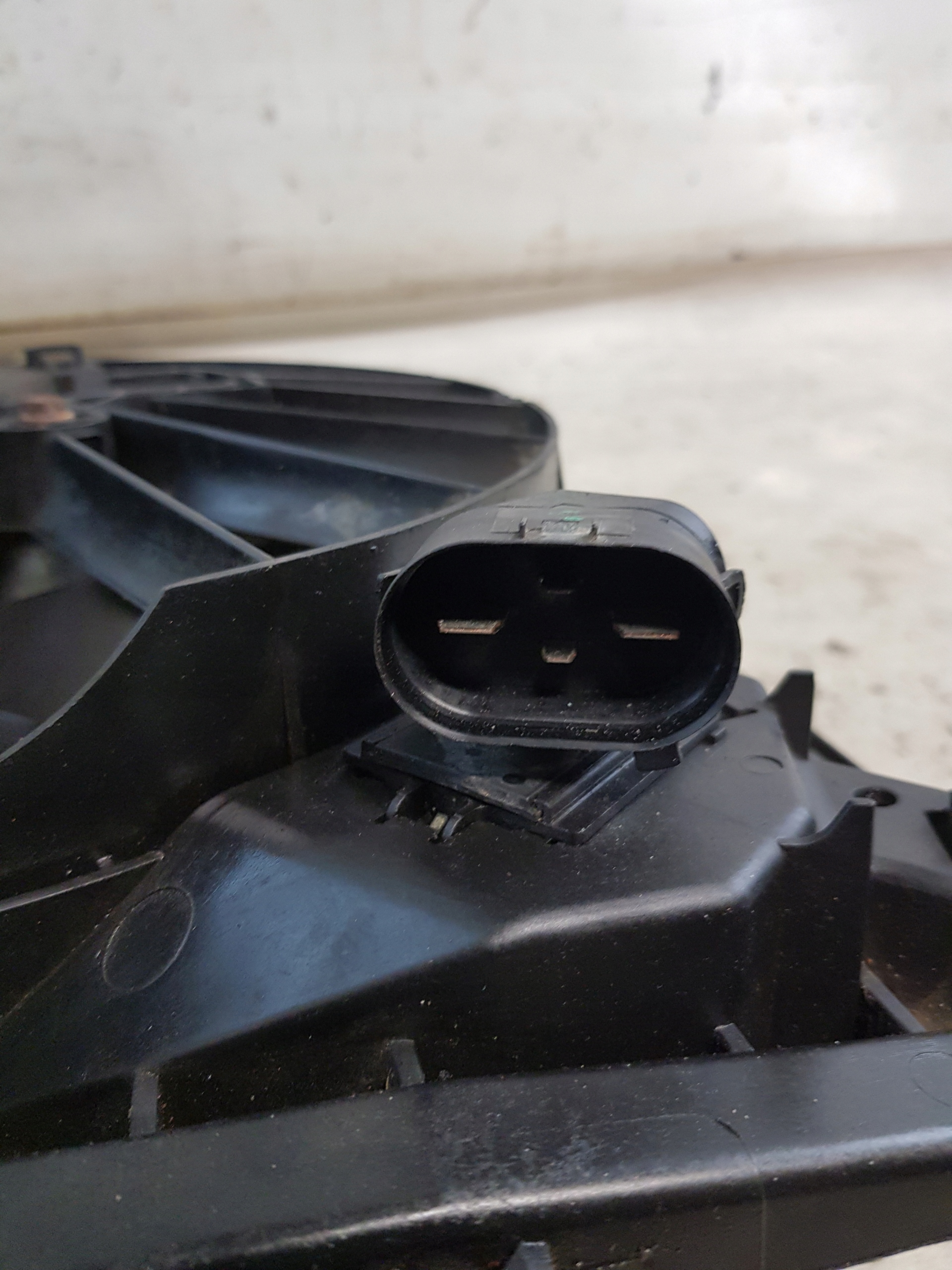8240391 ventilátor chladiče Opel Meriva A 1.4B