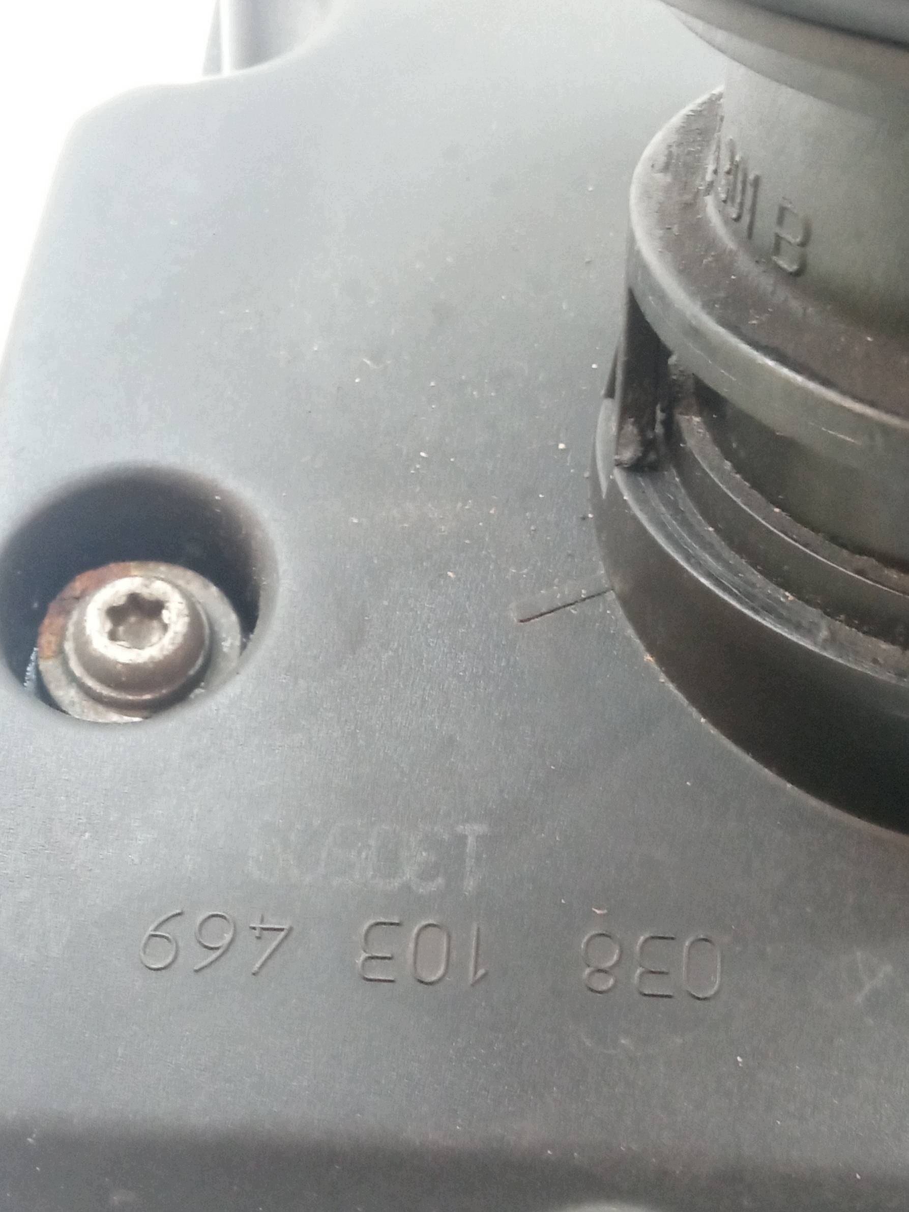 Abdeckung der Ventile 038103469 1.9 TDI Skoda Fabia II (2007-2014)
