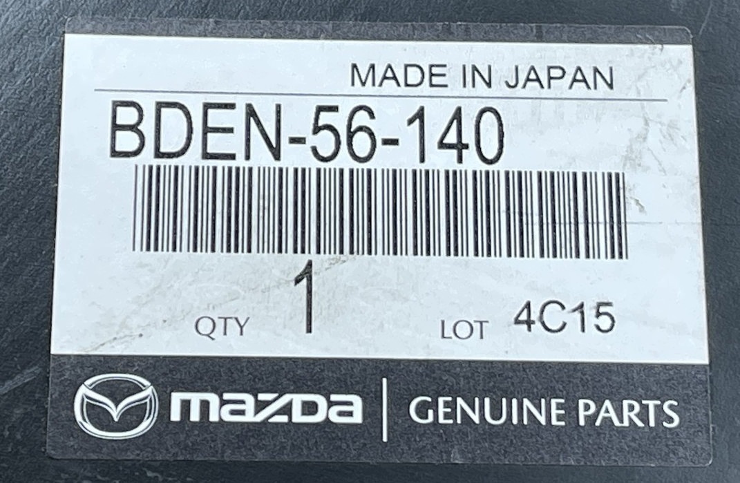 D171 MAZDA 3 IV BP 2019- mudguard front right front BDEN-56-140