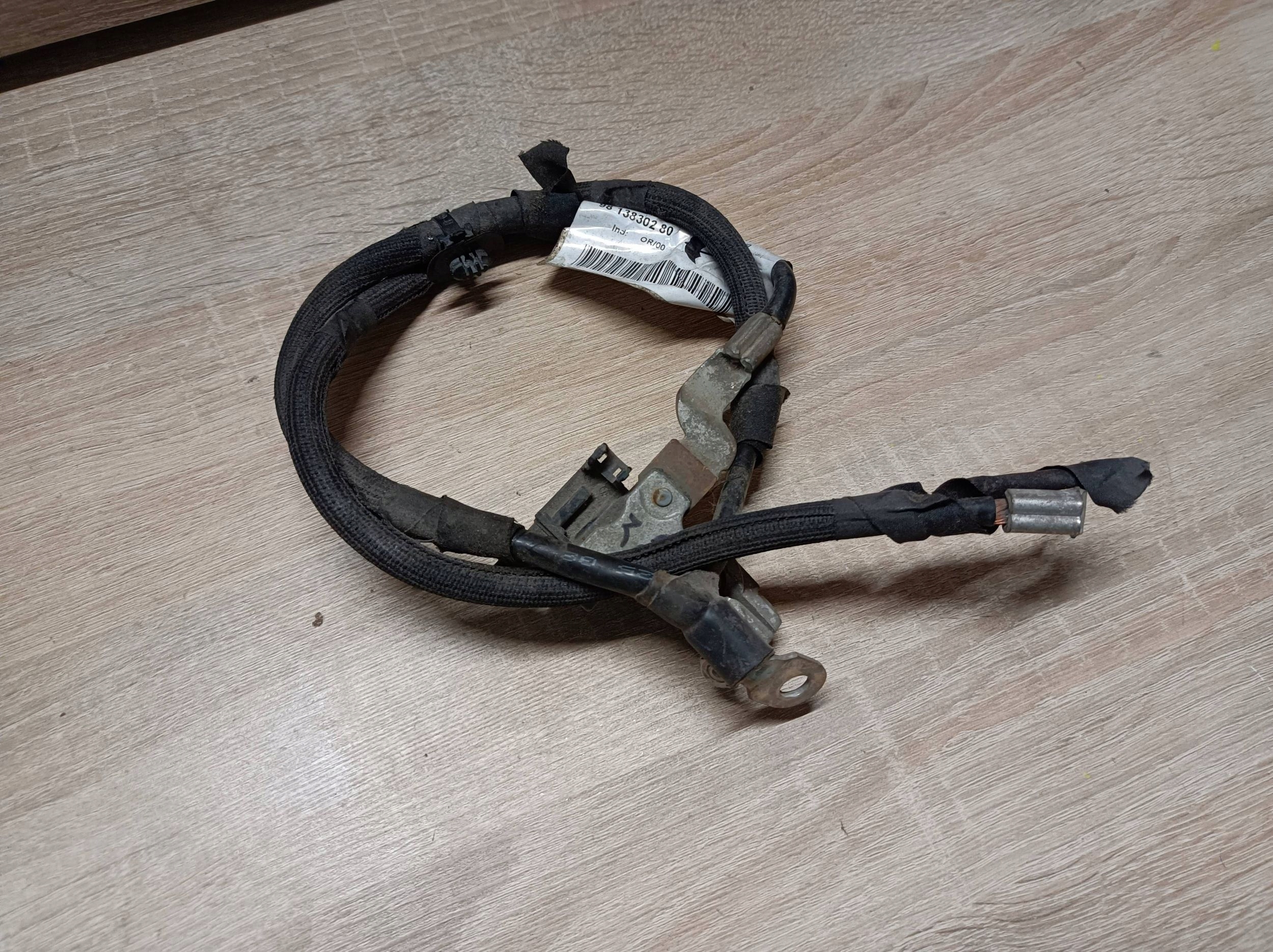 Batteriemanagement Sensor Peugeot 2008 und 9813830280