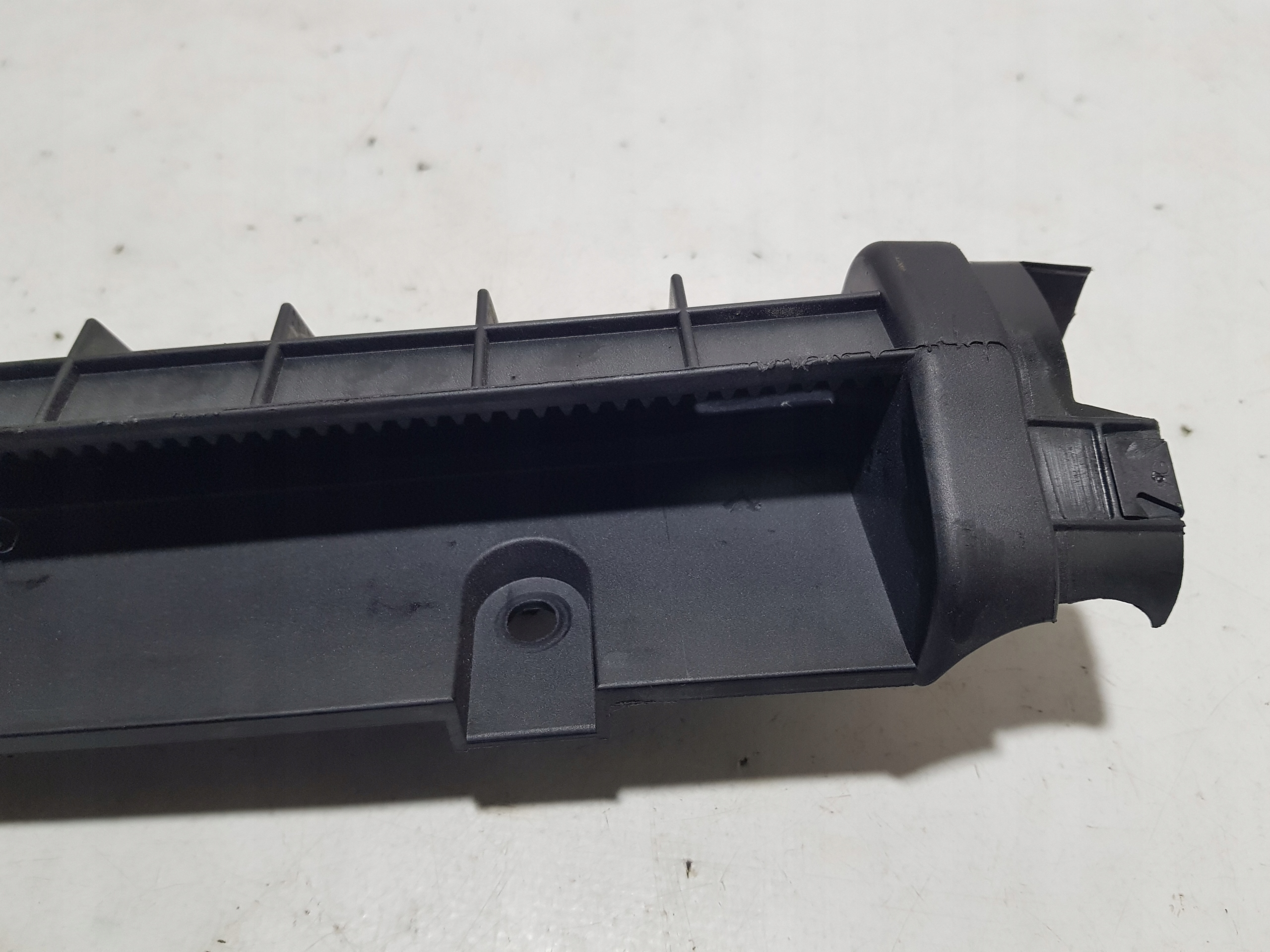 bracket holder roofs boot left rear part MERCEDES W207 A207 CABRIO