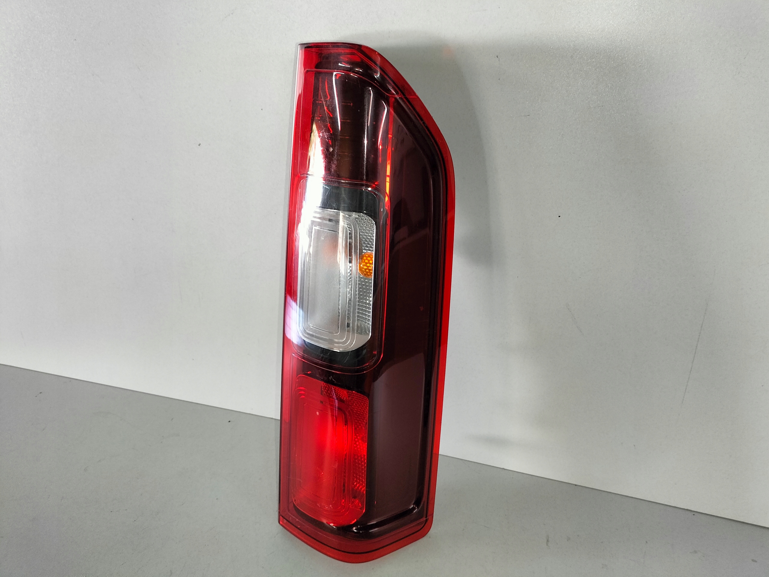 light rear right RENAULT TRAFIC III 14- VIVARO B