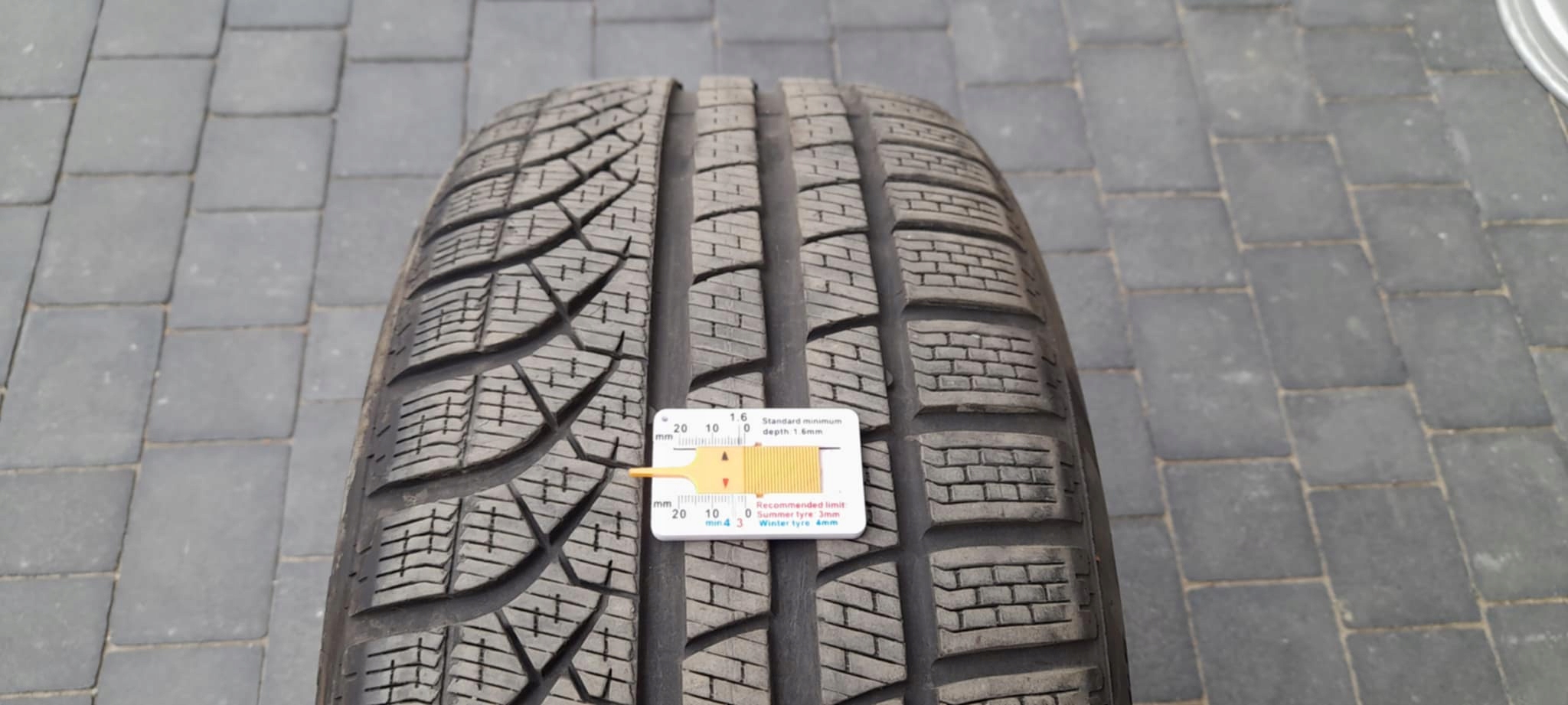 PIRELLI P ZERO WINTER 245/45R20 103V XL NF0 - Porsche