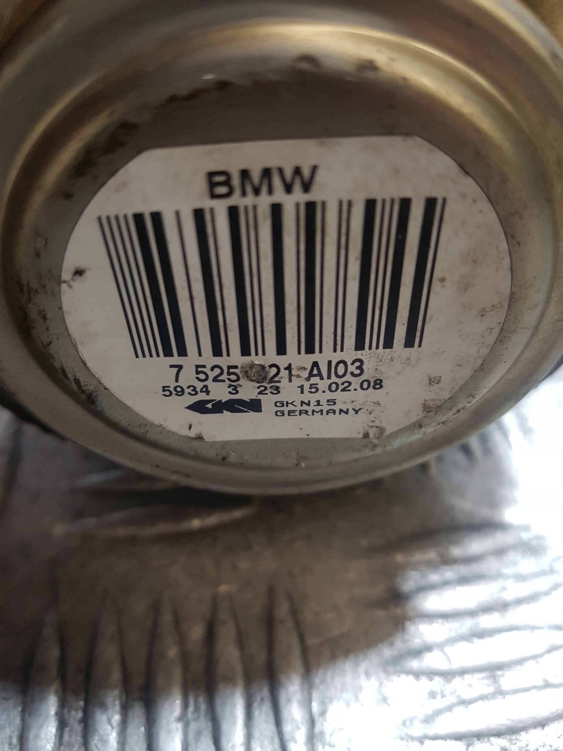 semi-axis semi-axis left rear BMW E90 2.0 B 7525821