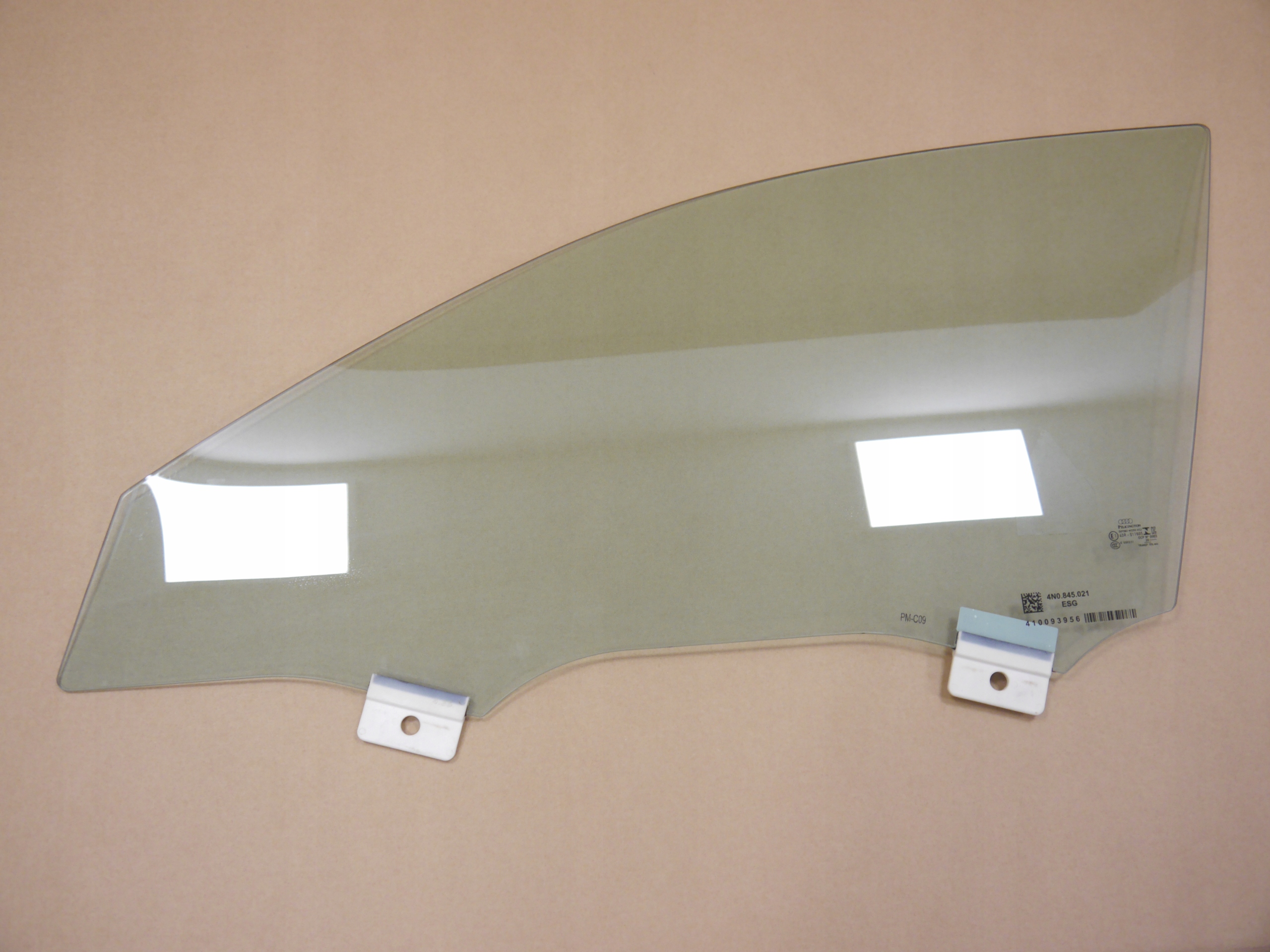 AUDI A8 D5 СКЛО ДВЕРІ PRZODn0845021 2020r