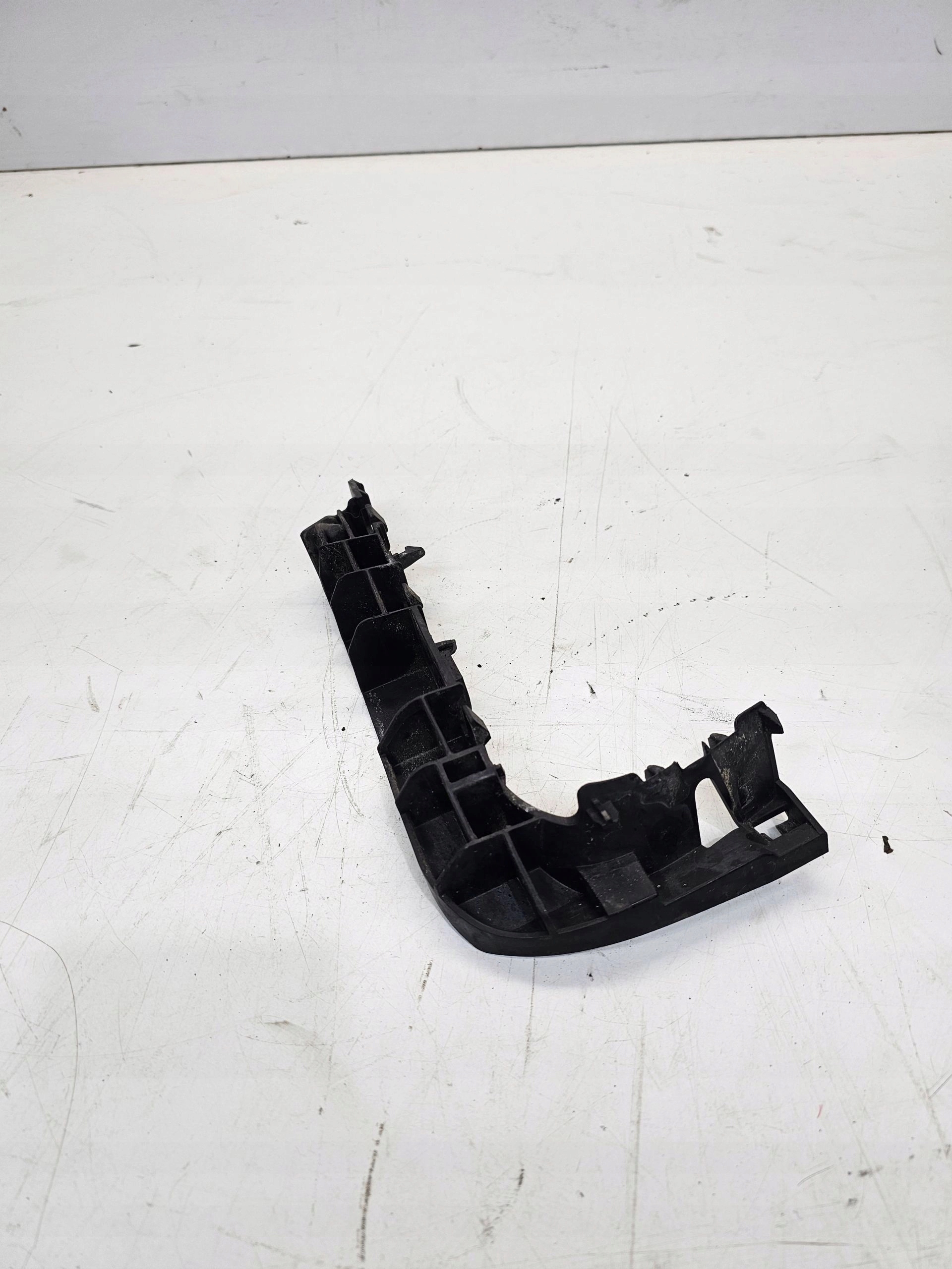 bumper bracket right front AUDI A3 8V 3-door 8V3807184A