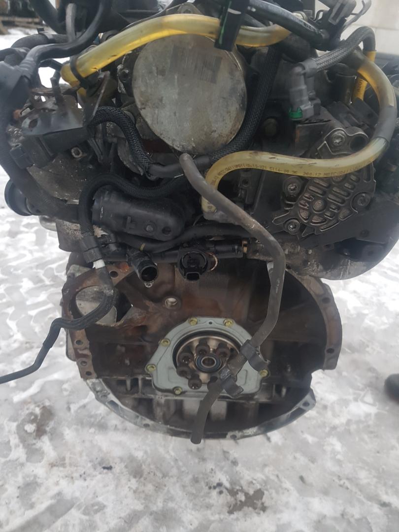 SILNIK 2.0DCI KOMPLETNY RENAULT TRAFIC II M9RF692 Producent części Renault