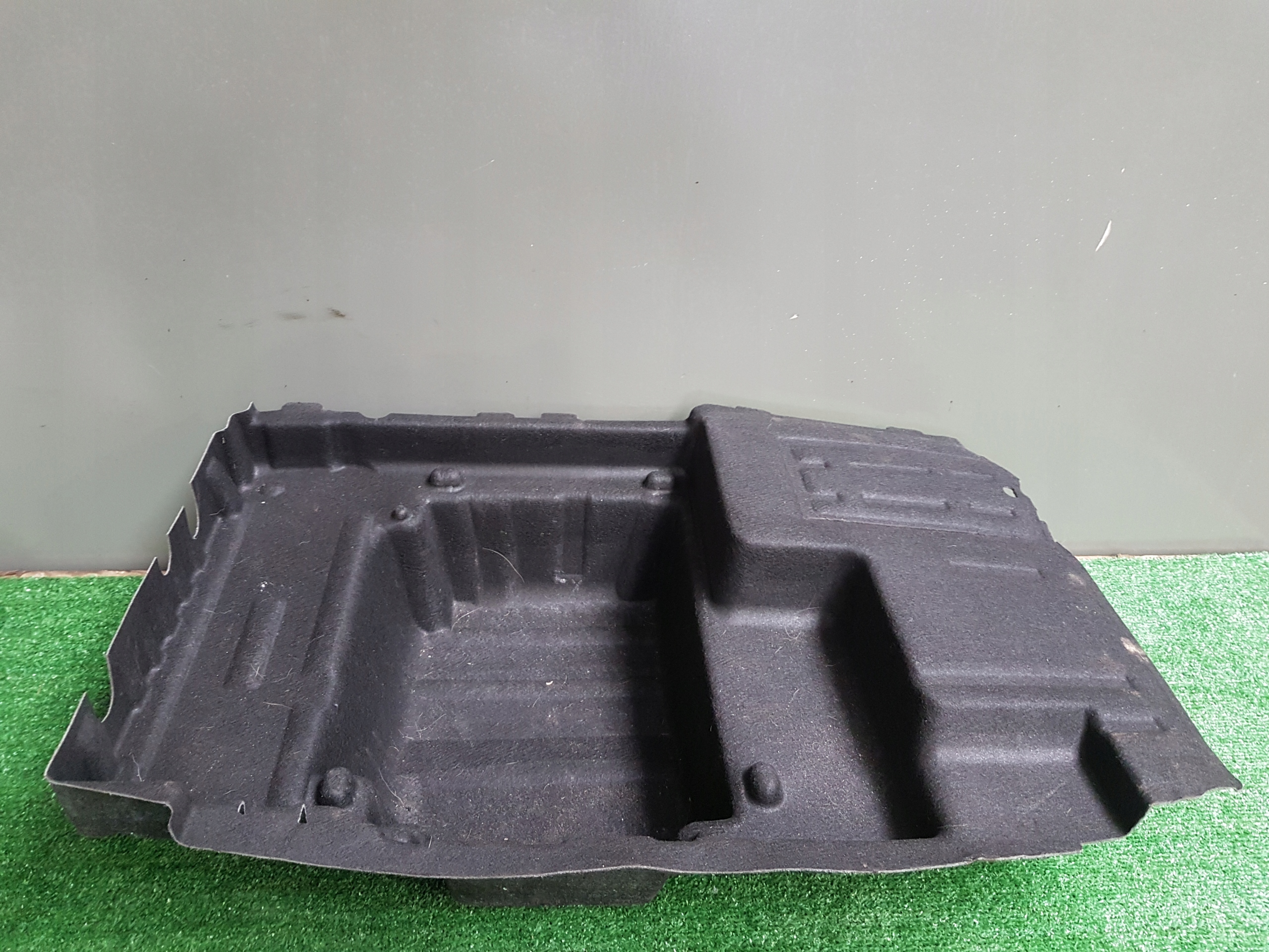 floor boot MERCEDES-BENZ C KLASA W205 2017 A2056940600