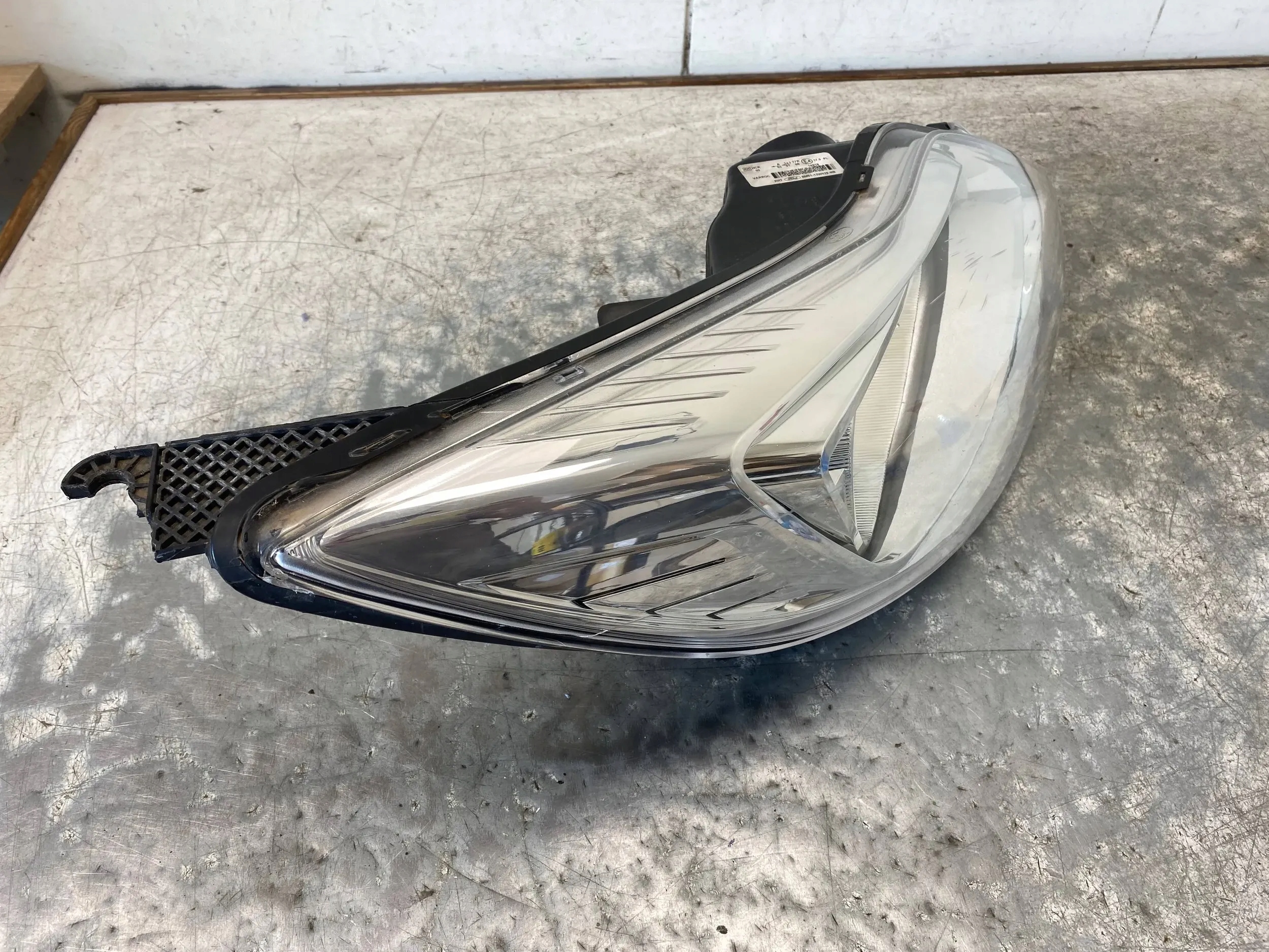light right front FORD FOCUS MK3 BM51-13W029-NB