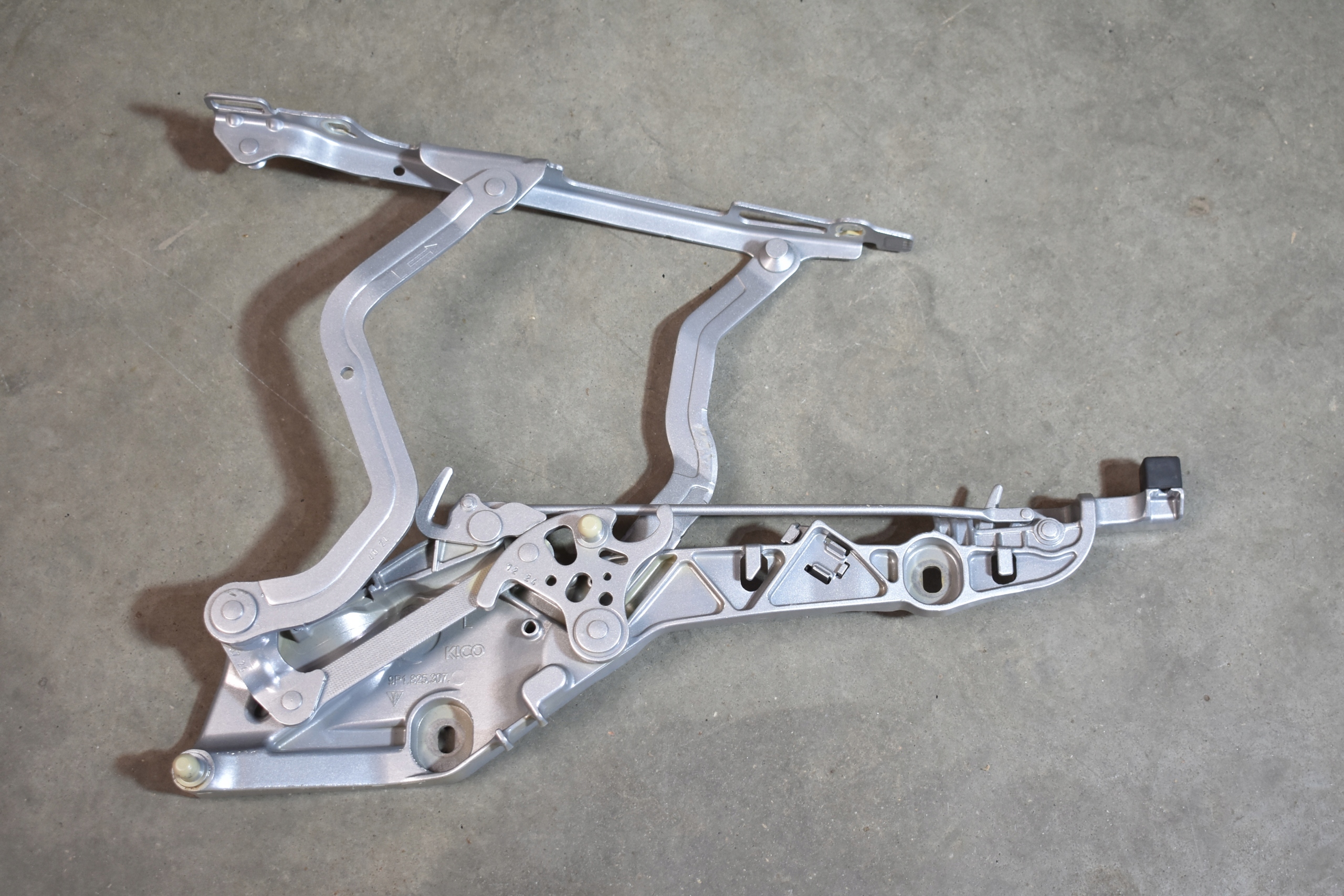 IDEALNY hinge left roofs CABRIO PORSCHE 992 1