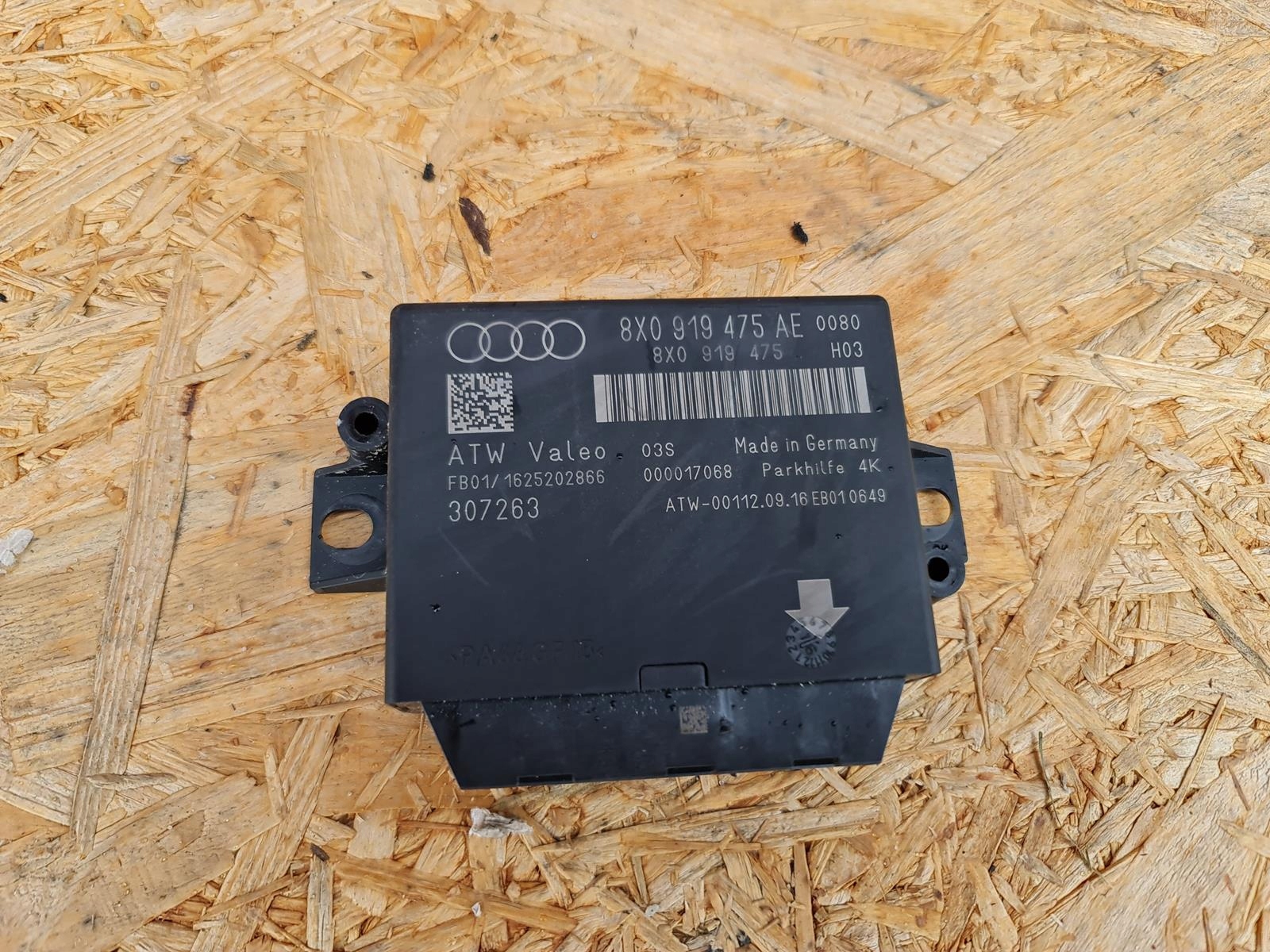 8X0919475AE - Блок управления парковкой PDC AUDI A1 8X