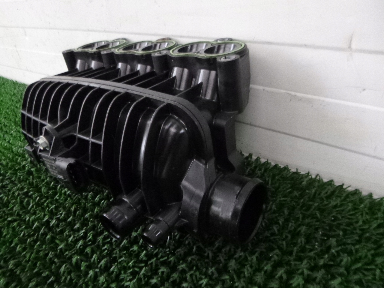 FIESTA MK7 13- 1.0 EB intake manifold CM5G-9424-FA