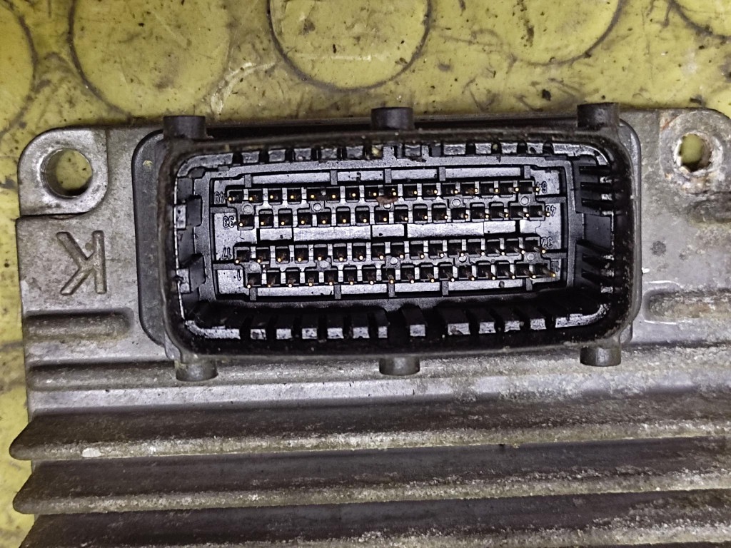 OPEL ASTRA G vezerlő egység motor 09353509