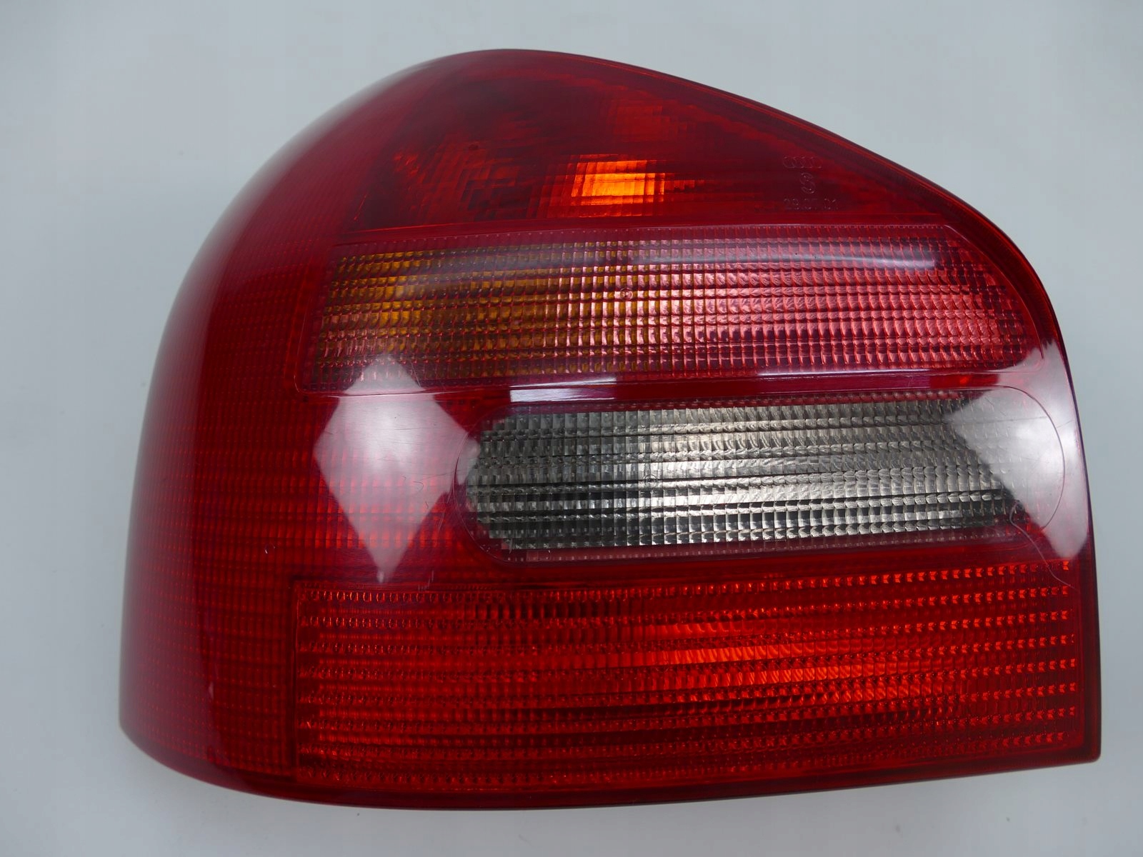 light rear left AUDI A3 8L 8L0 945 095A