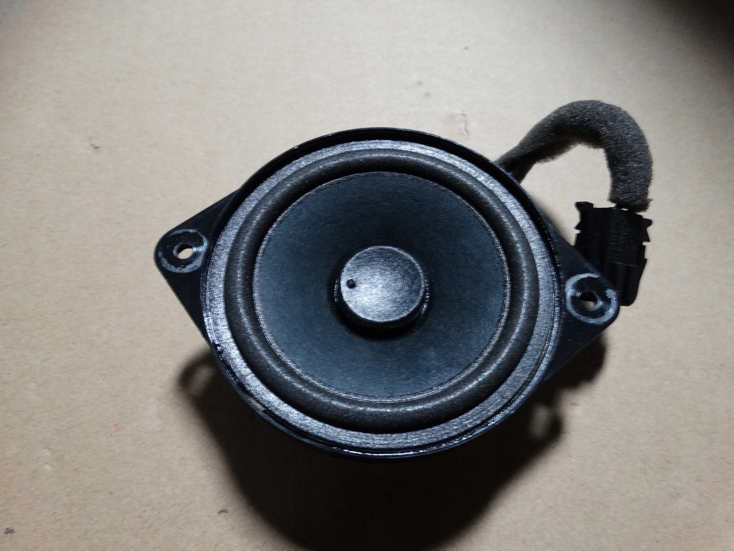 IDEALNY speaker BENTLEY 3W0 1 9
