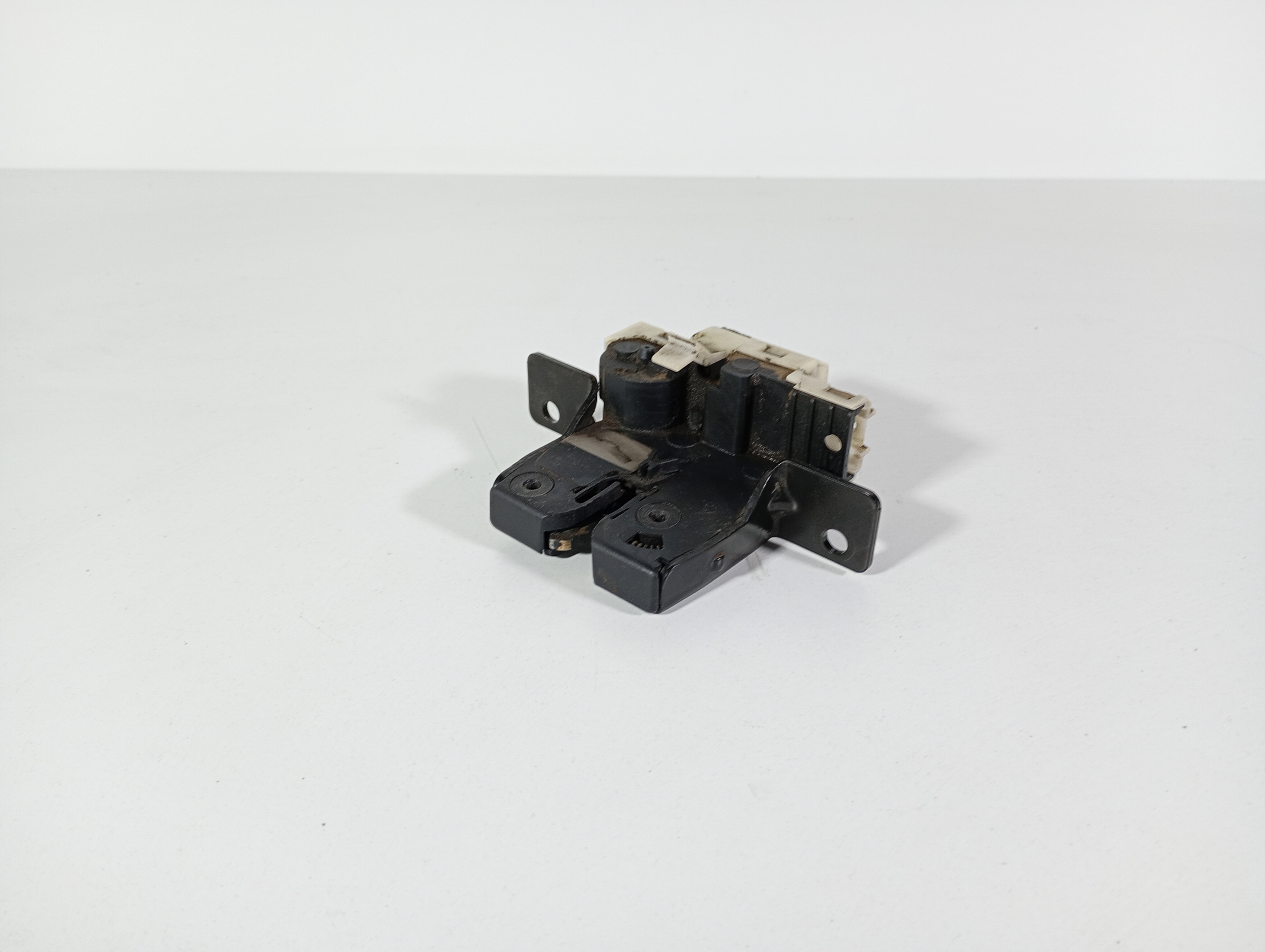 RENAULT CLIO 3 III 05-12 lock bonnet boot rear rear part