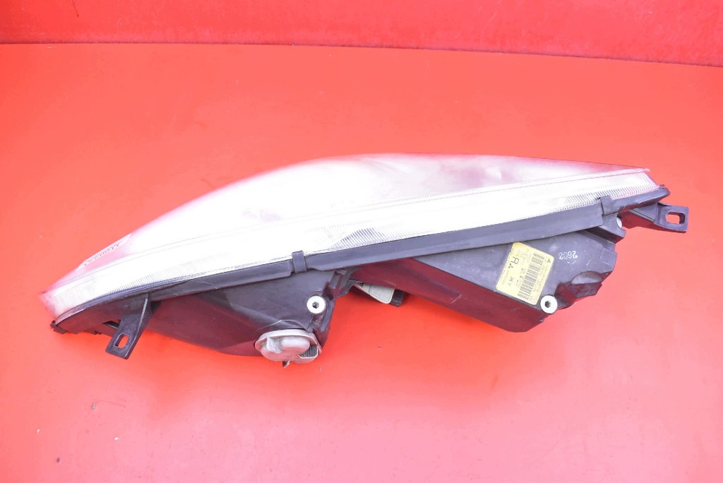 REFLEKTOR right light front EU 0301208202 MITSUBISHI 6 VI Z30 02-09