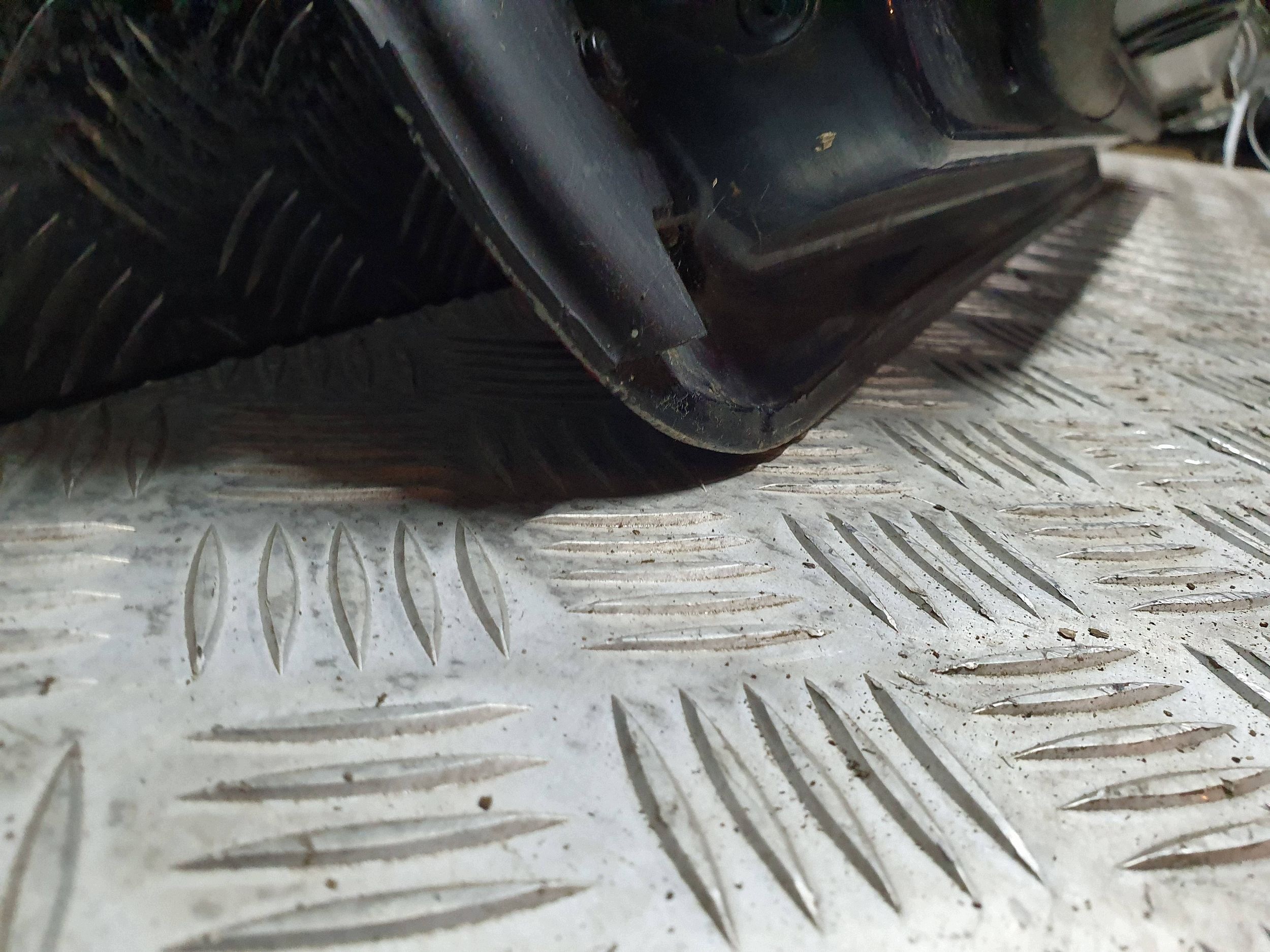 door right front complete MERCEDES SL R230