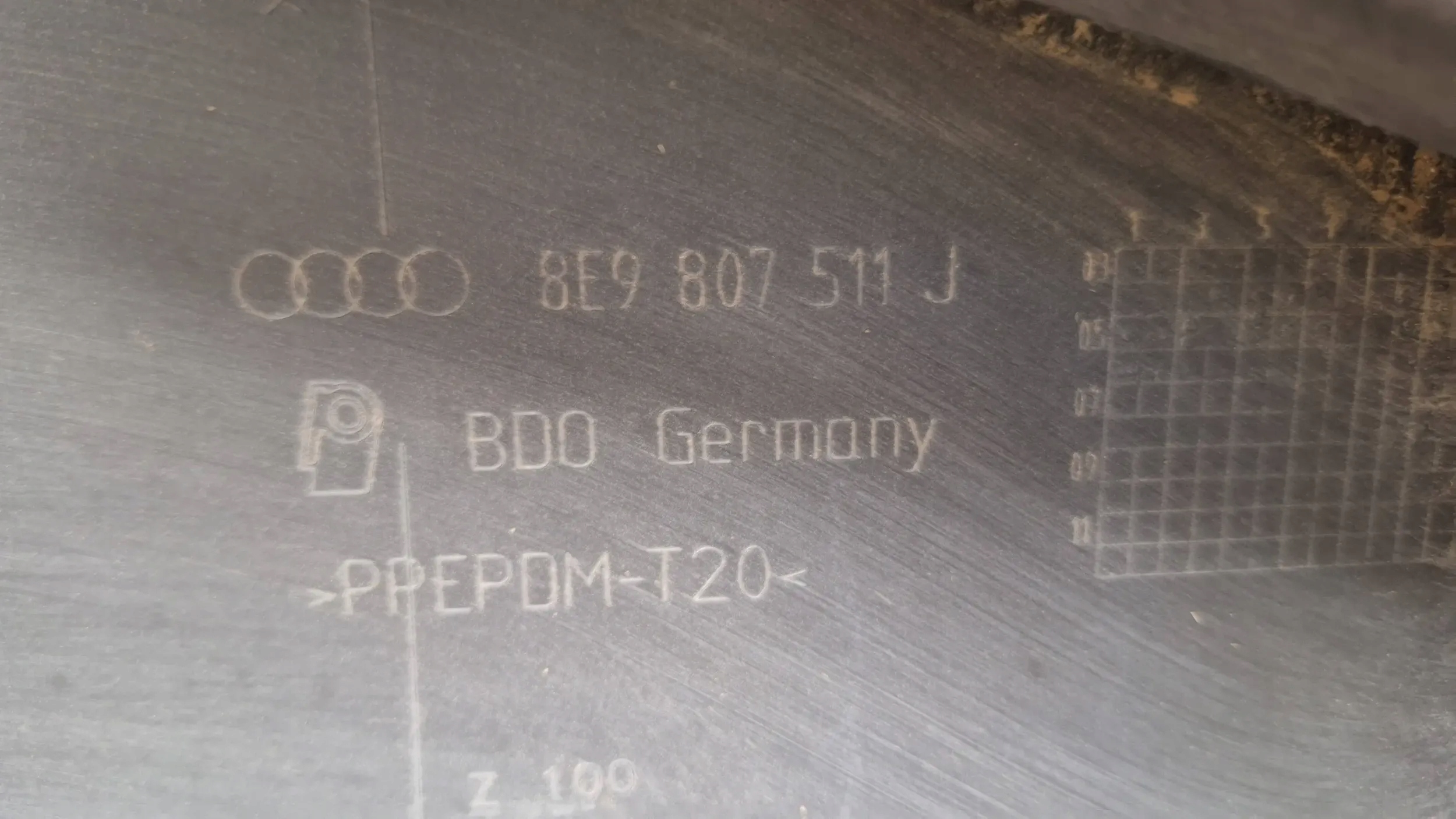 STOSSSTANGE HECK 8E9807511J AUDI A4 B7 KOMBI 04
