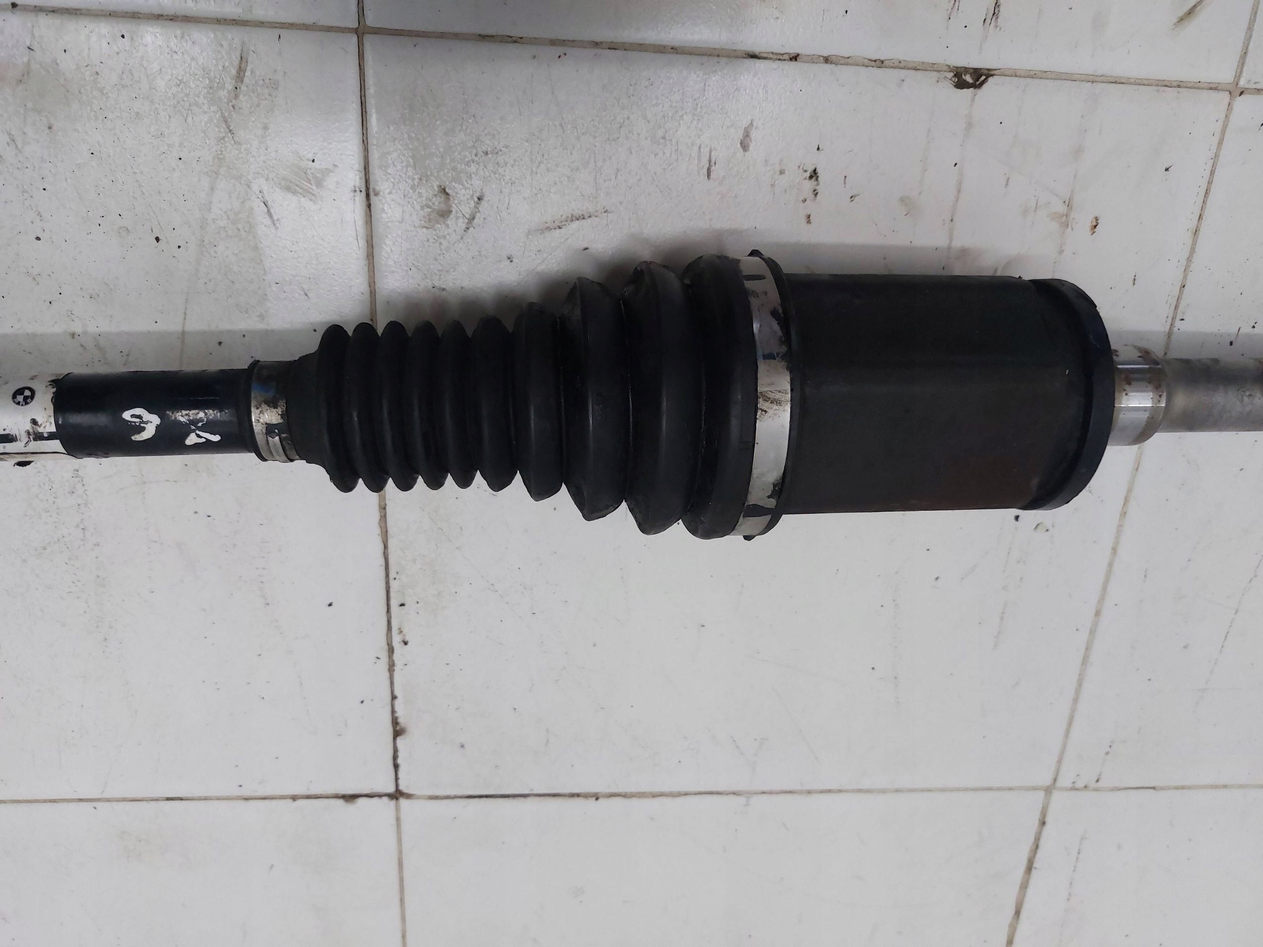 BMW X5 E70 X6 E71 3.0 D semi-axis right front P759691201