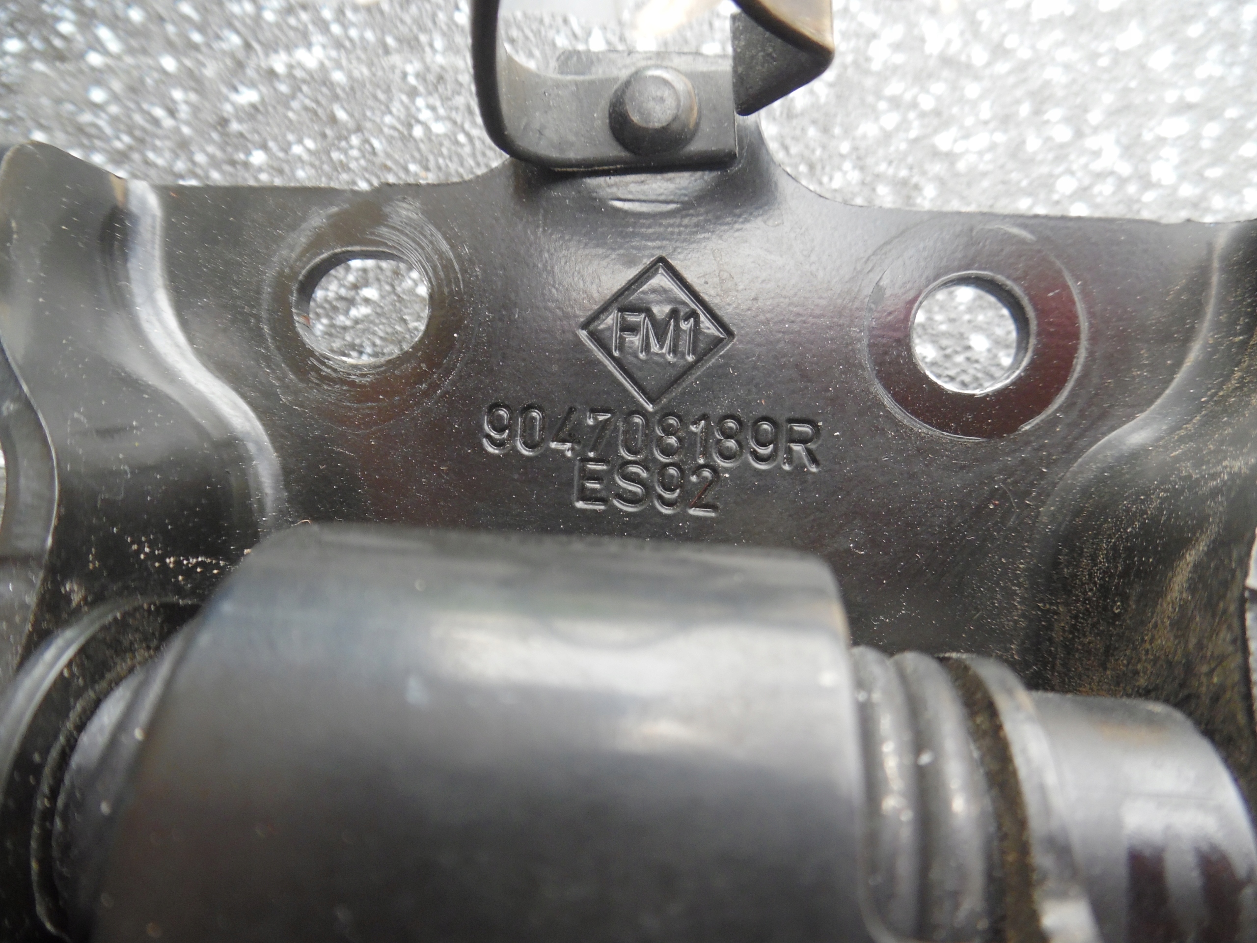 MASTER 3 MOVANO B NV400 10- Türfeststeller Türstopper Tür hinten rechts oder links