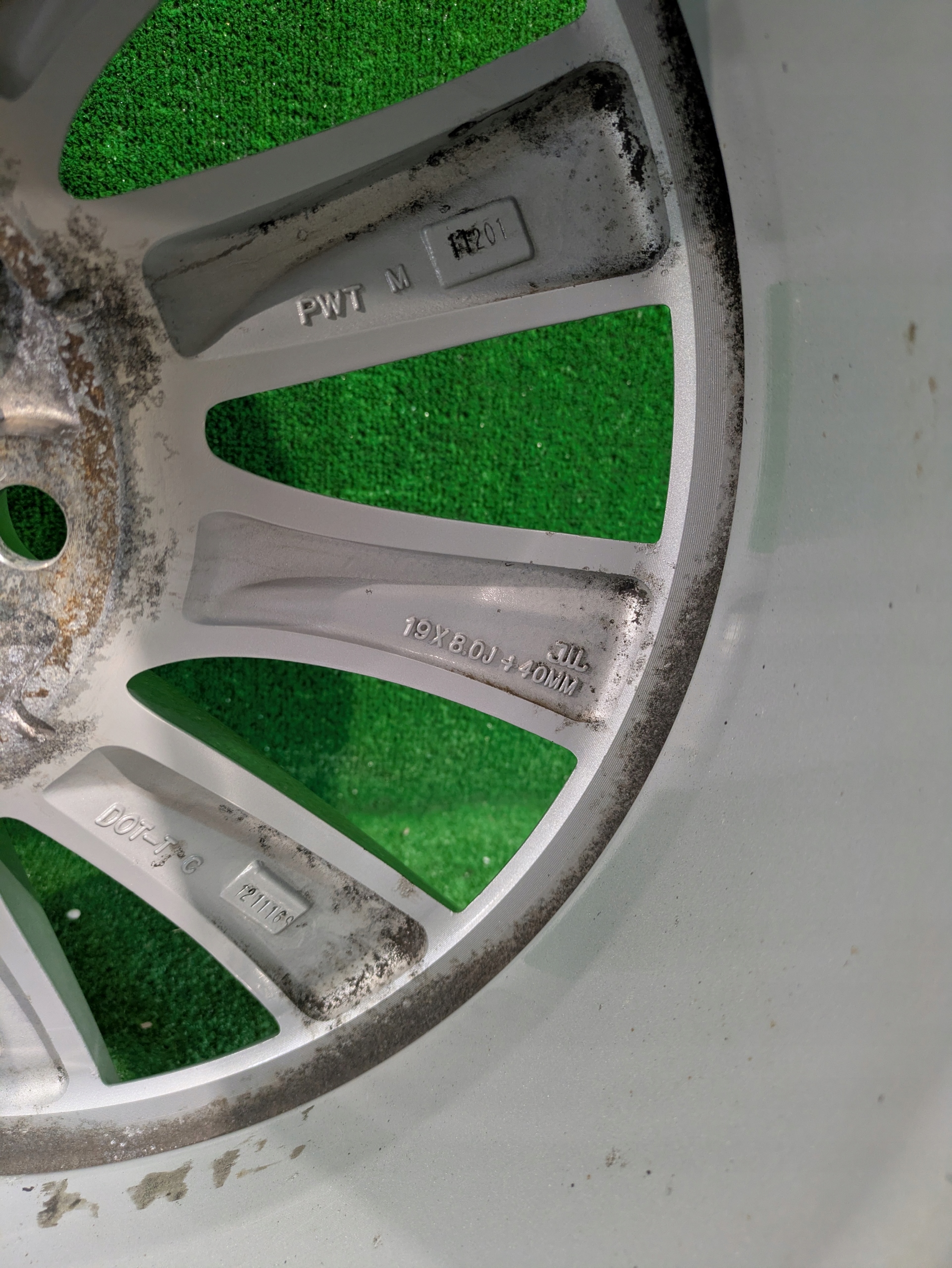 disk TESLA S 19" 8J ET40 NR.19