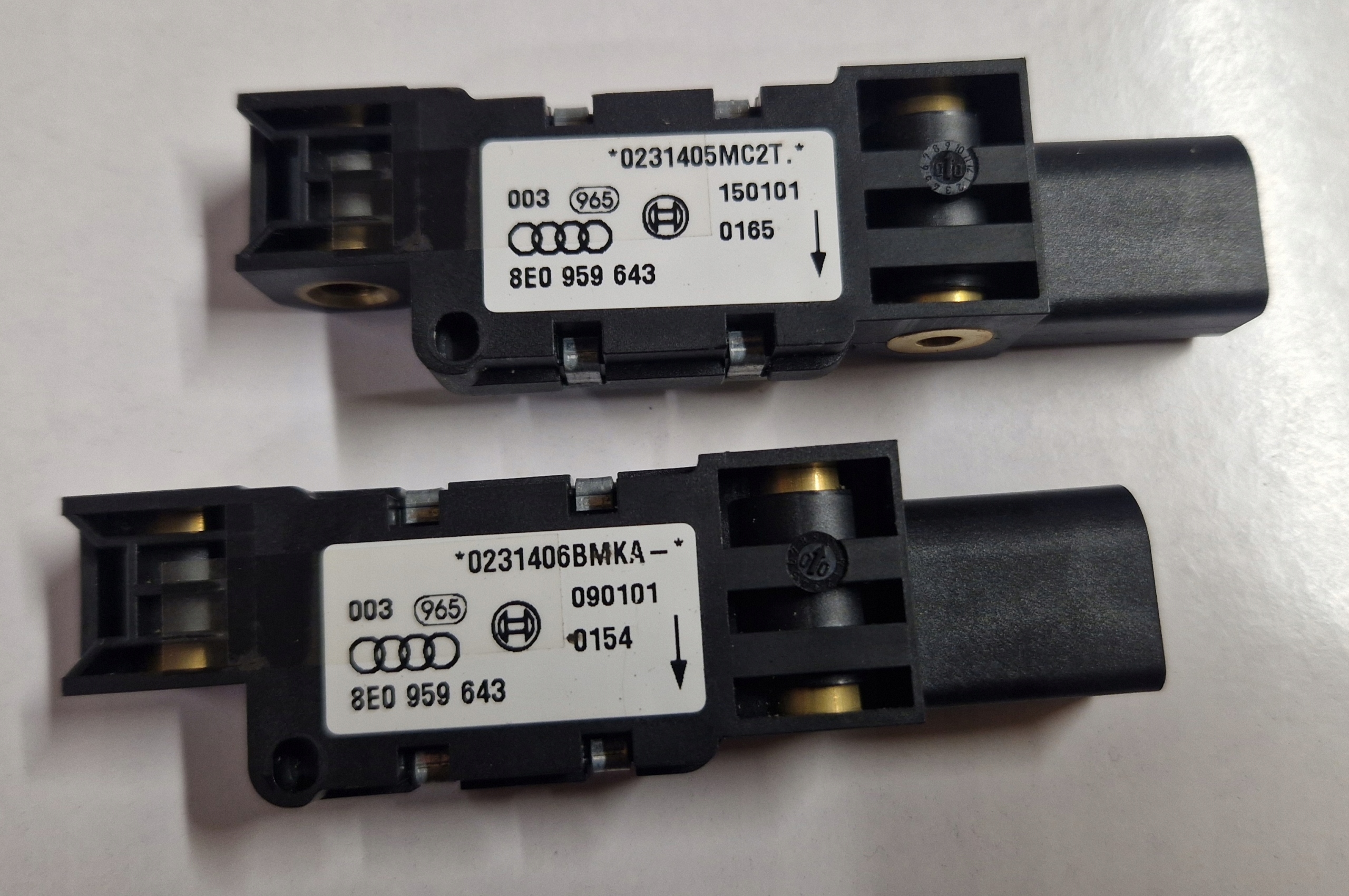 AUDI A4 B6 SENSOR CZUJNIK AIRBAG 8E0959643