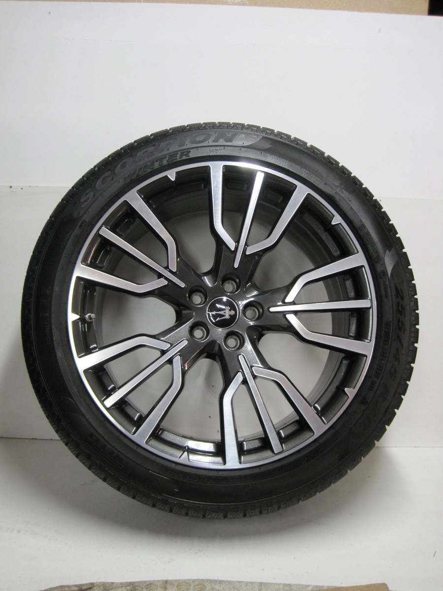 wheels discs tyres MASERATI GRECALE R20 8MM 22R
