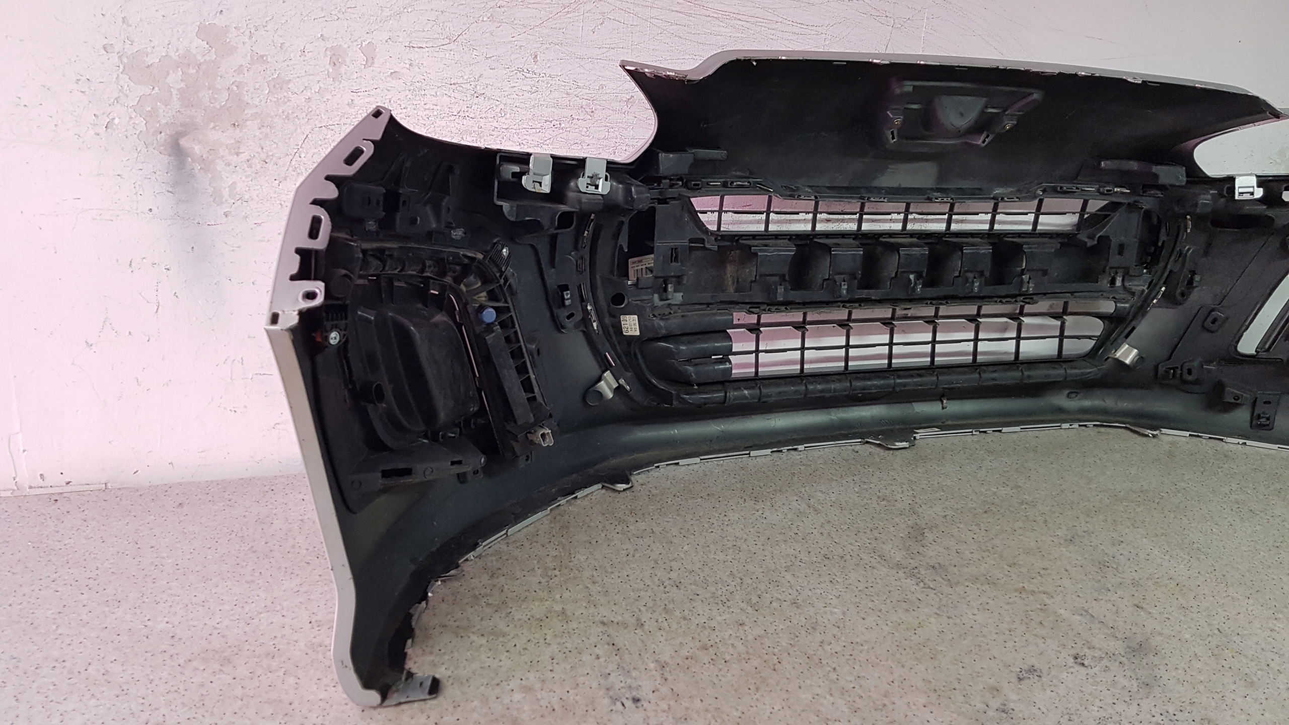 PEUGEOT 308 LIFT 2010 - T7 bumper front 8363