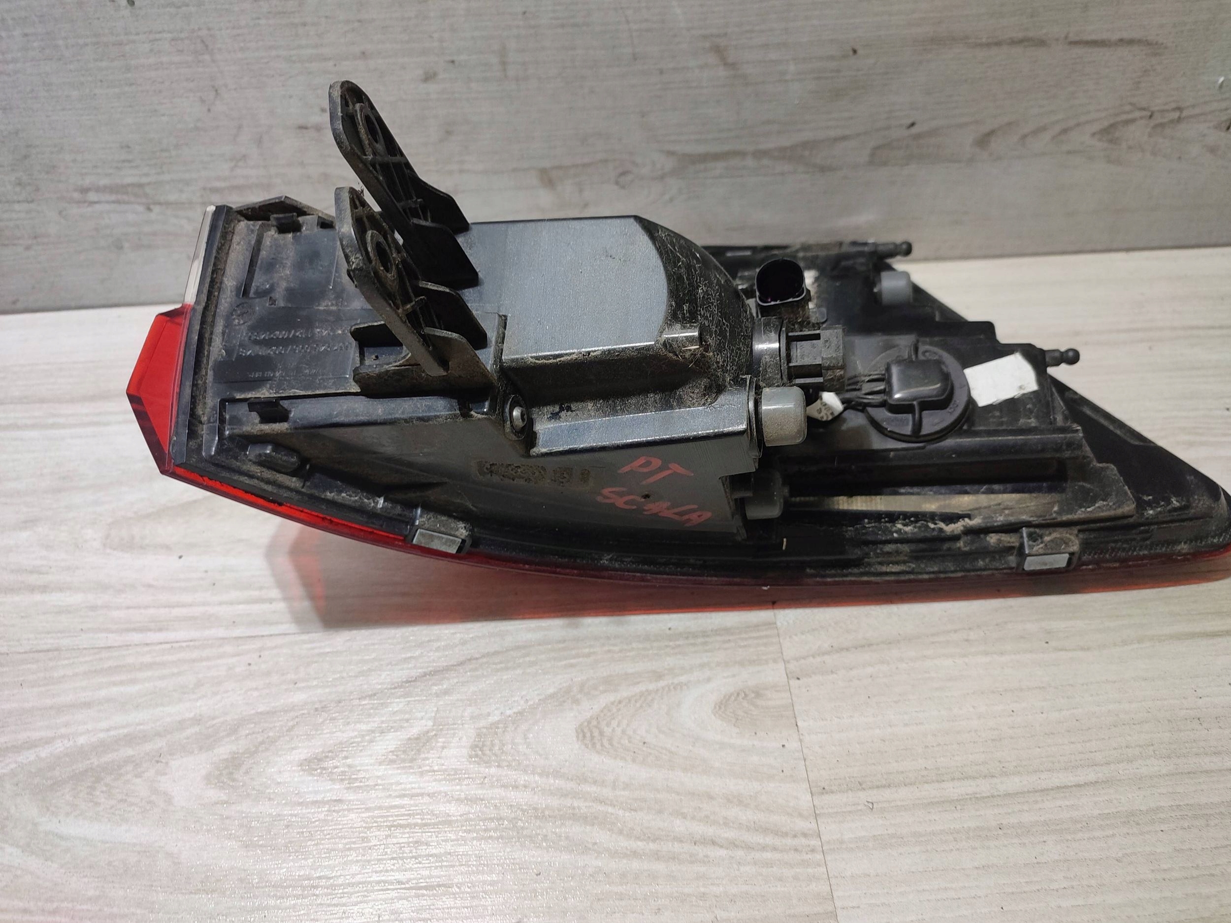 Skoda Scala 2020 rear part side right light rear