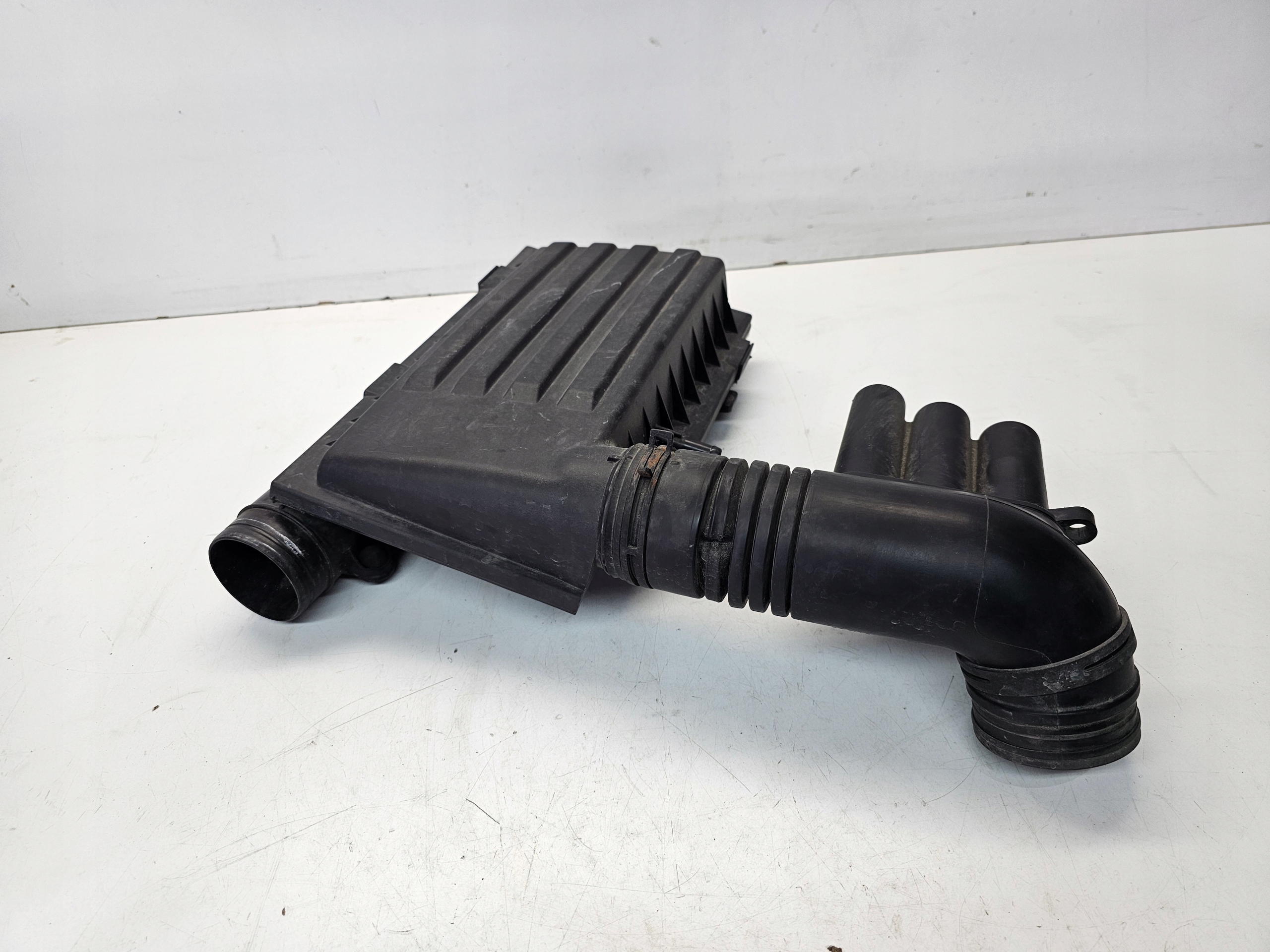 Gehäuse filter luft AUDI A3 8V VW SEAT SKODA 04E129611G