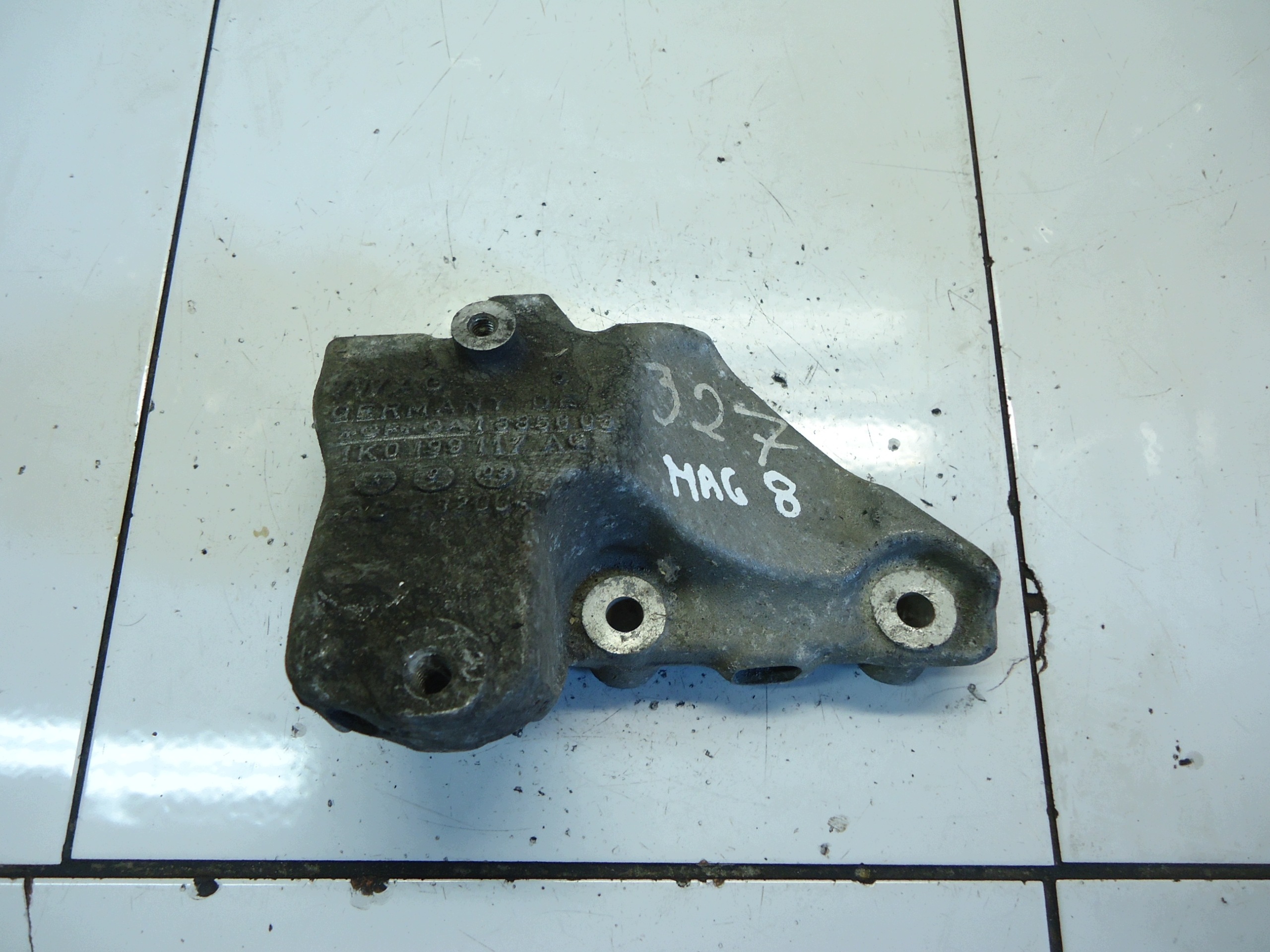 VW SEAT SKODA AUDI getriebehalter 1K0199117AG