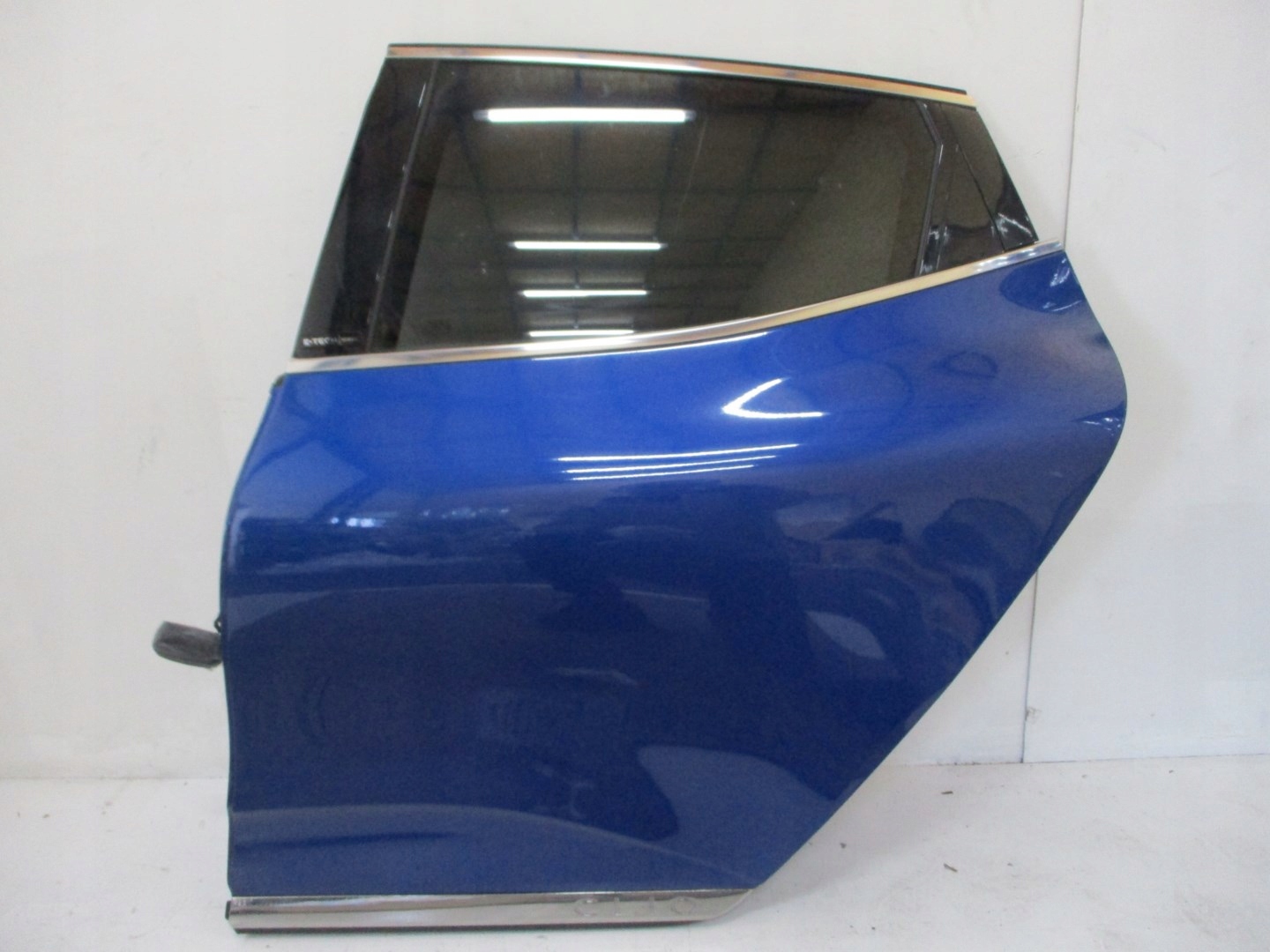 Drzwi Renault Clio V 20R LEWE tylne