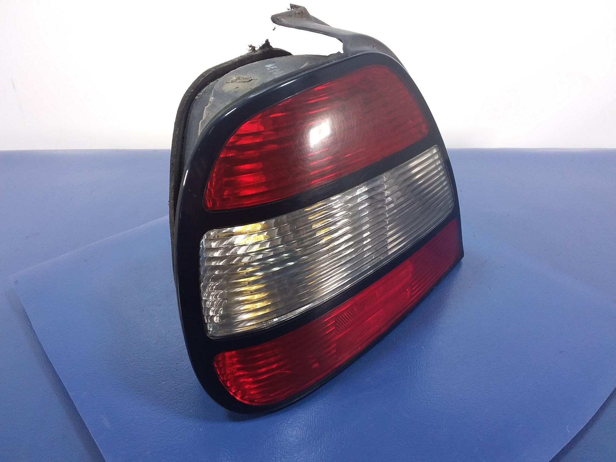 DAEWOO LEGANZA LAMPA TYŁ LEWA TYLNA Numer katalogowy części 01