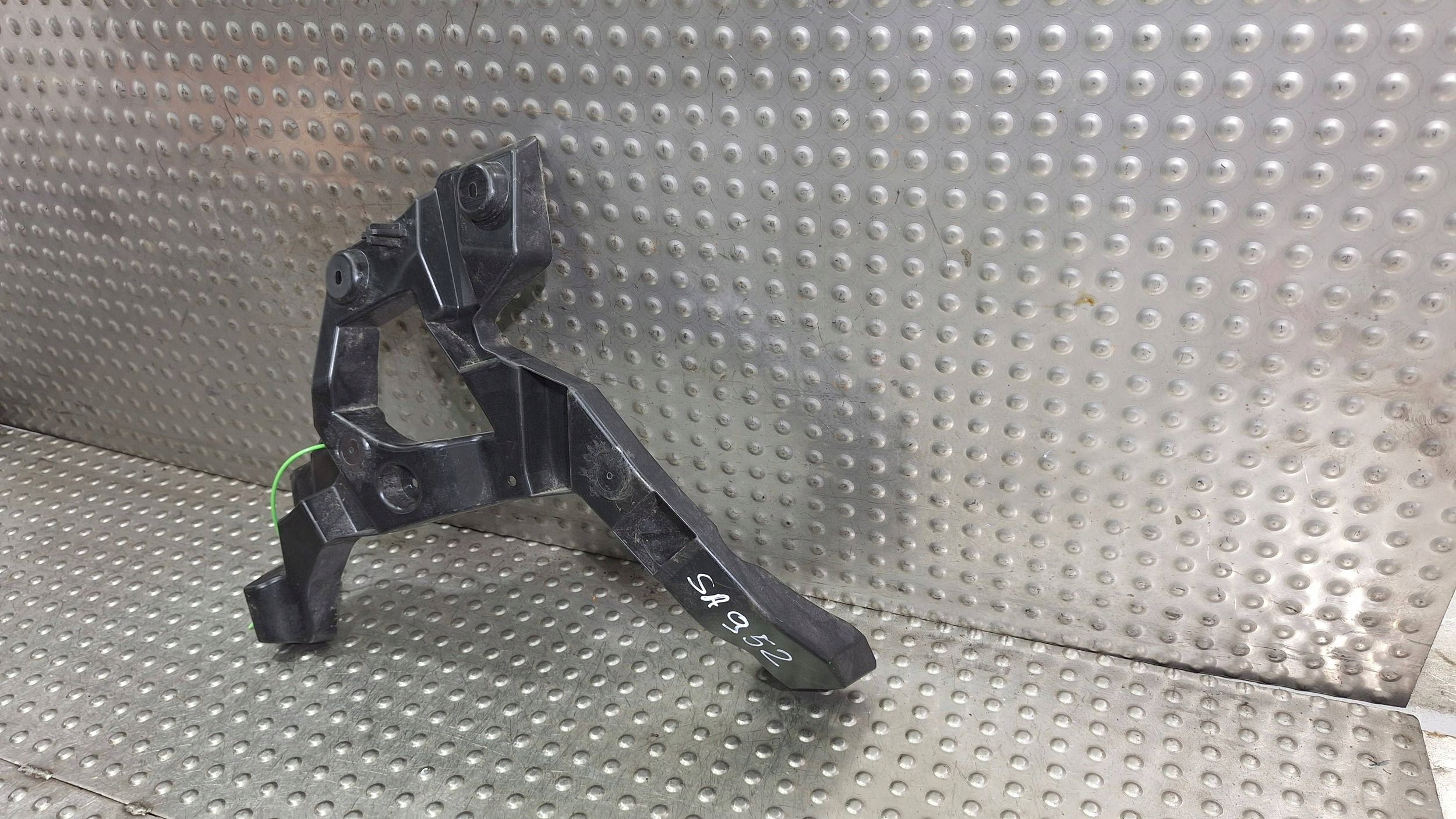 supporto supporto paraurti sinistra posteriore 4J3807201 AUDI E-TRON GT