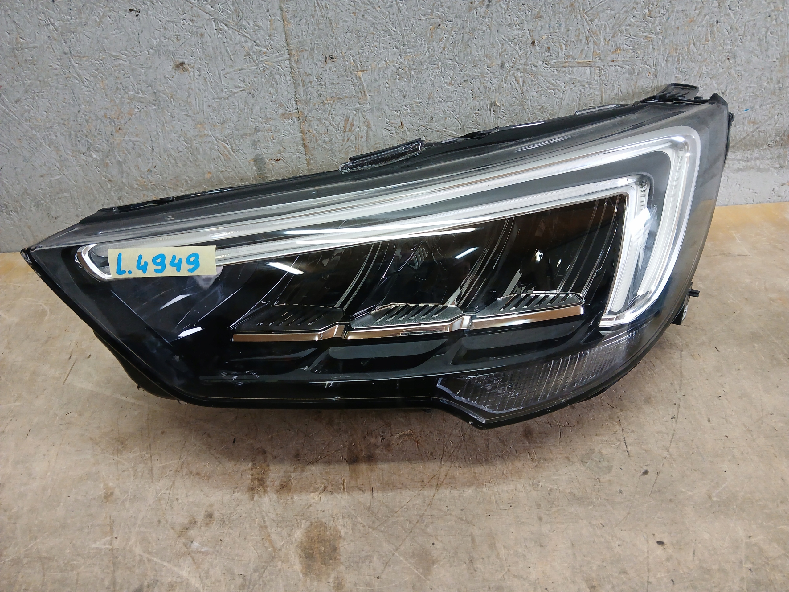 light front left OPEL CROSSLAND X FULL LED YQ00709680