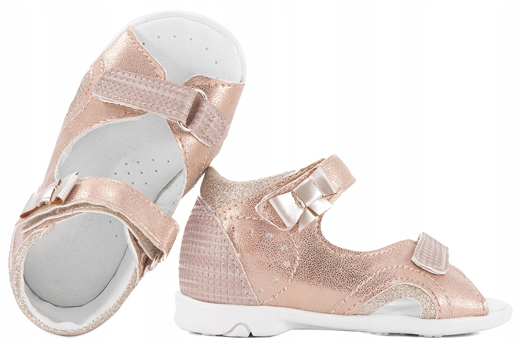 

Kornecki 4960 Sandałki Dziewczęce Sandały złote 25