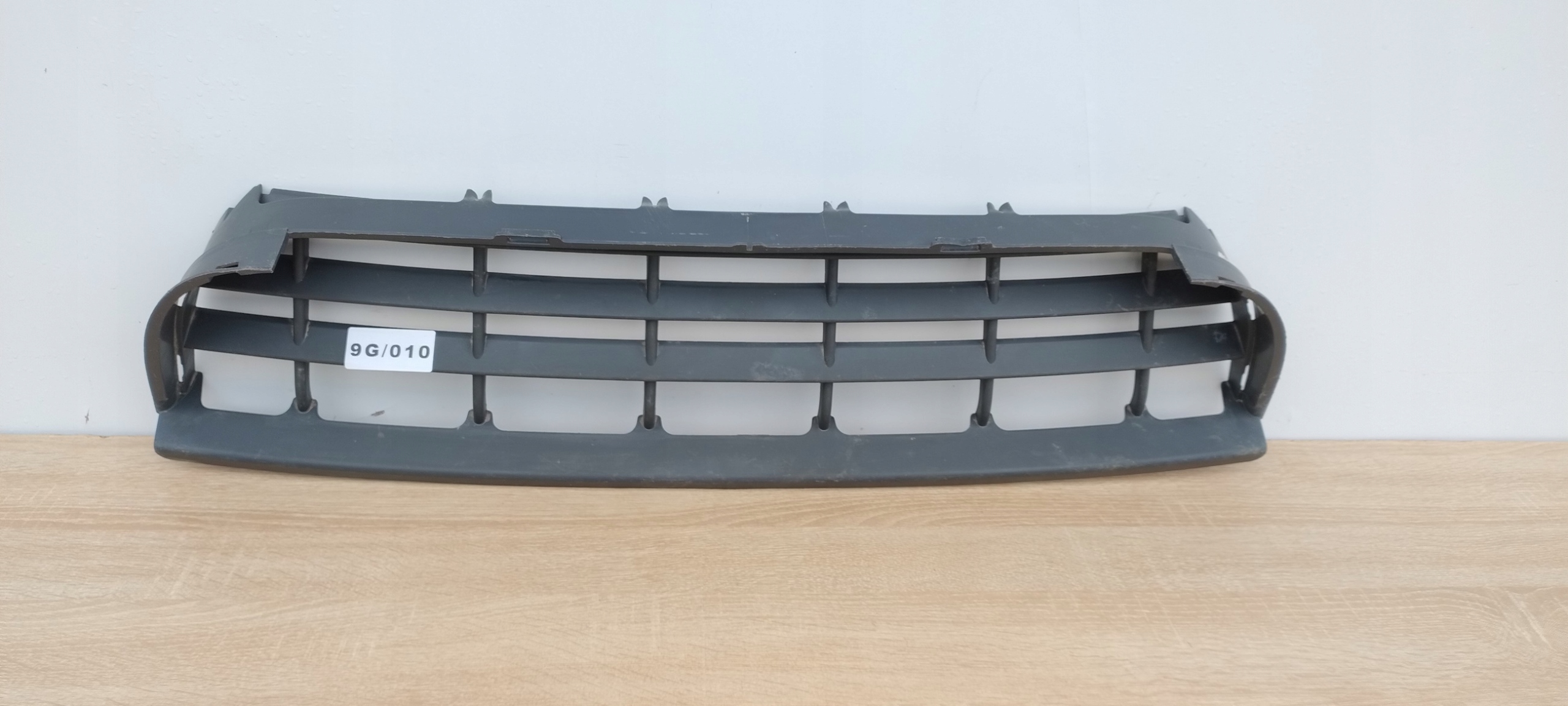 VW VOLKSWAGEN CRAFTER 2E0 grid of a bumper front central lower grille