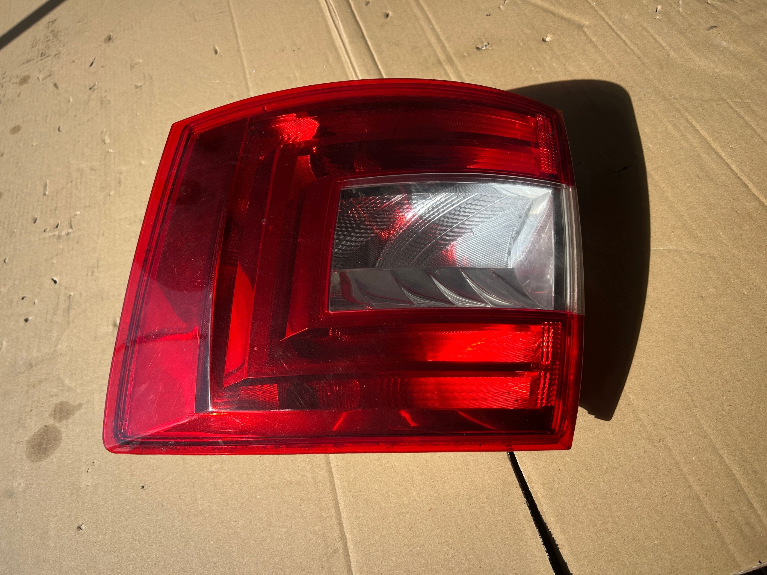 SKODA OCTAVIA III KOMBI light right rear part