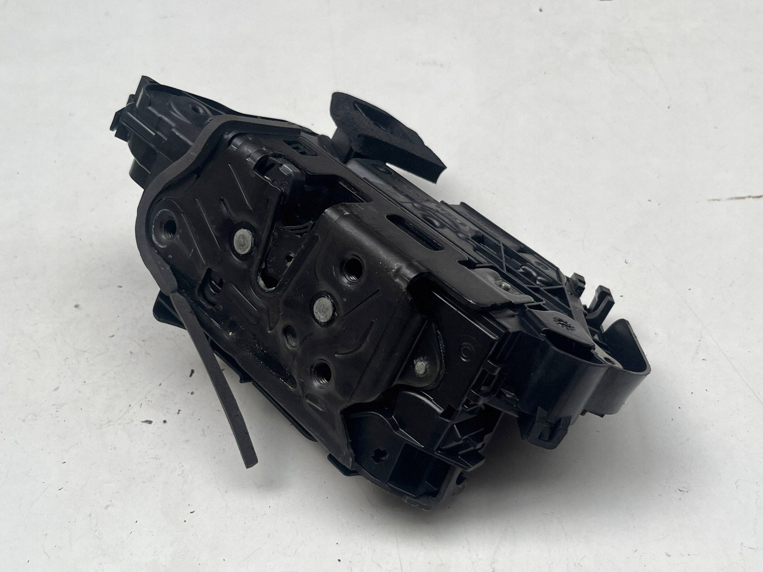 VOLKSWAGEN SEAT SKODA lock door left front 5TB837015B @M