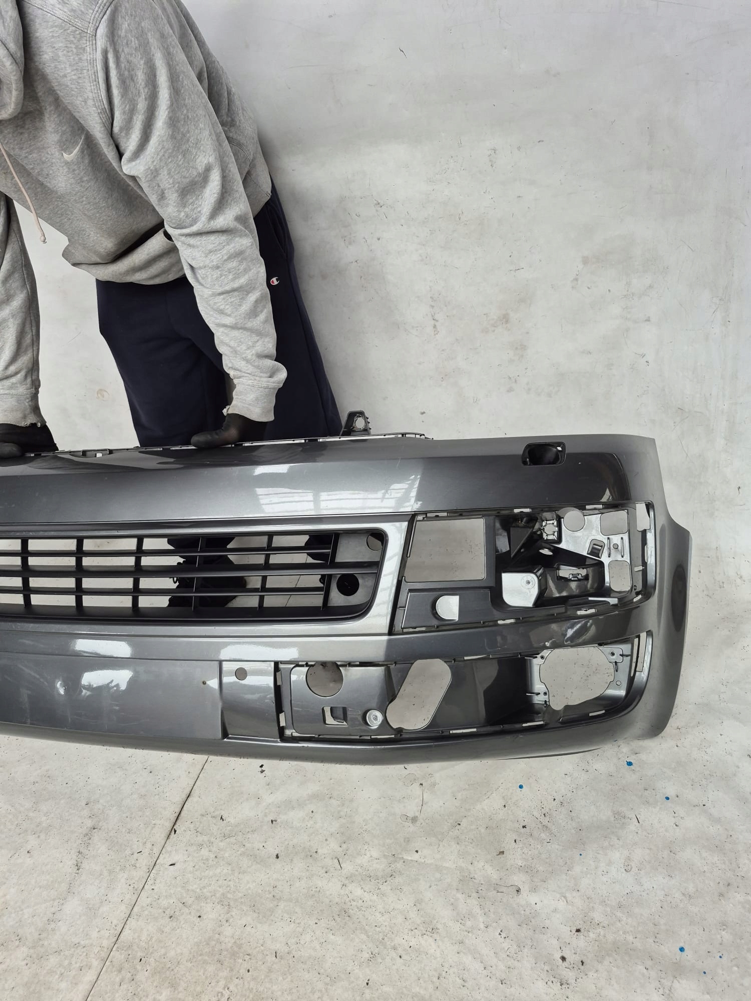 VW TRANSPORTER T5 MULTIVAN LIFT 09-15 bumper front front PDC SPR