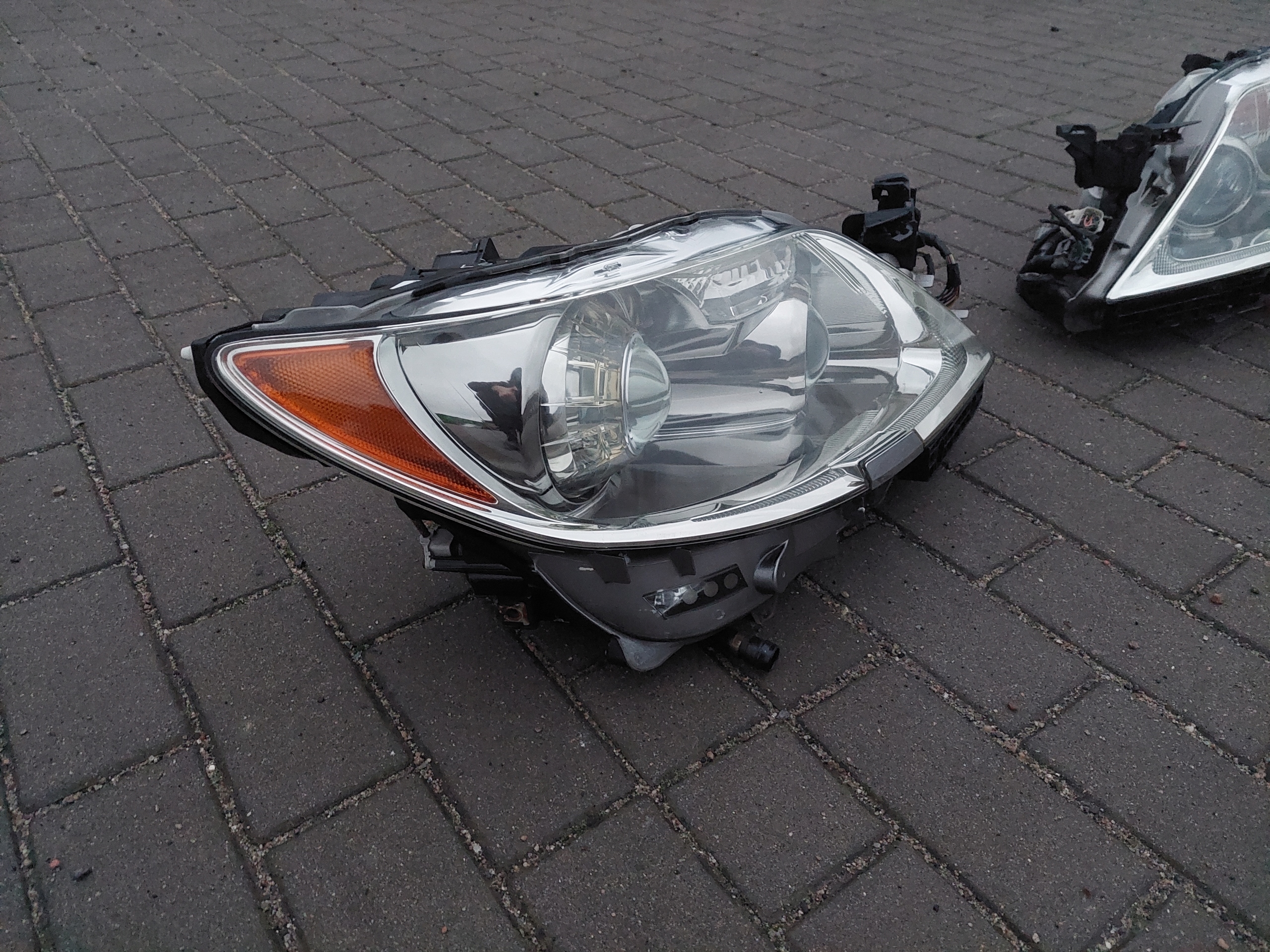light front left front left XENON LEXUS LS 460 IV LS460